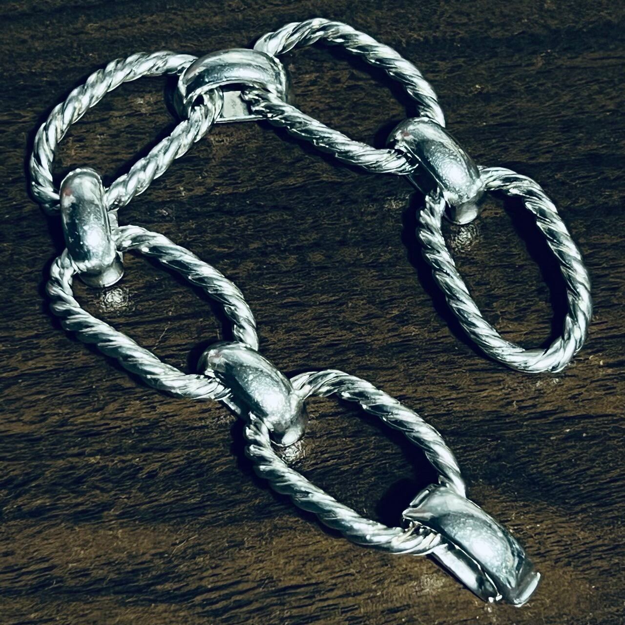 VINTAGE TIFFANY & CO. Twist Oval Link Bracelet Sterling VINTAGE TIFFANY & CO. Twist Oval Link Bracelet Sterling