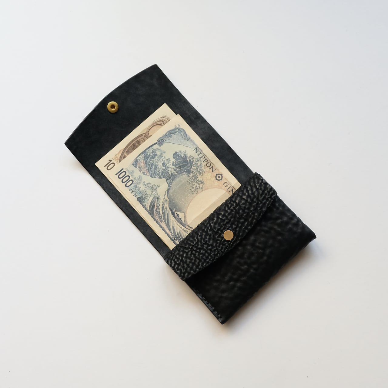 tri-fold wallet - bk - horse culatta reverse | chamoto