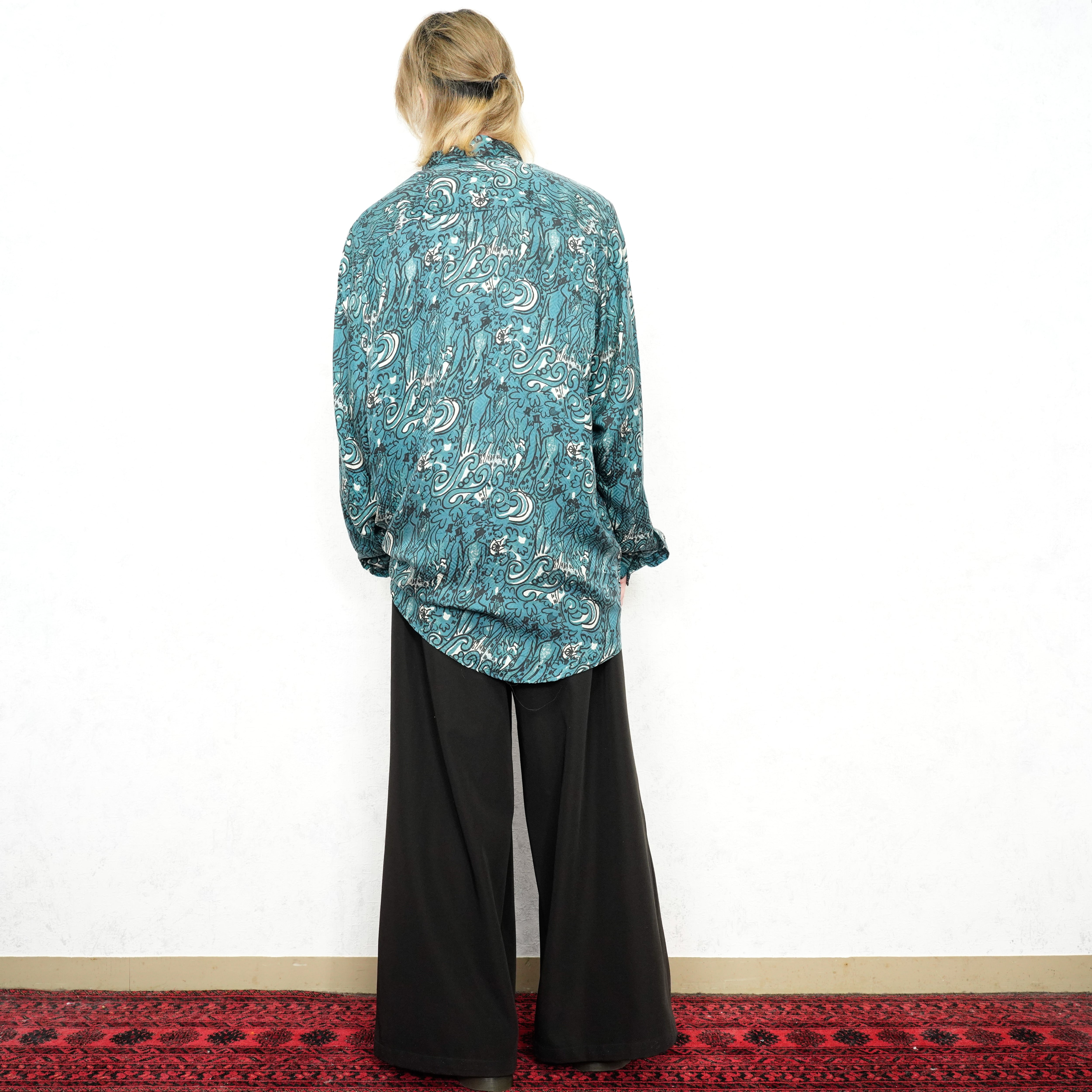 DEAD STOCK USA VINTAGE GOOUCH PATTERNED DESIGN SILK SHIRT DEAD STOCK USA VINTAGE GOOUCH PATTERNED DESIGN SILK SHIRT