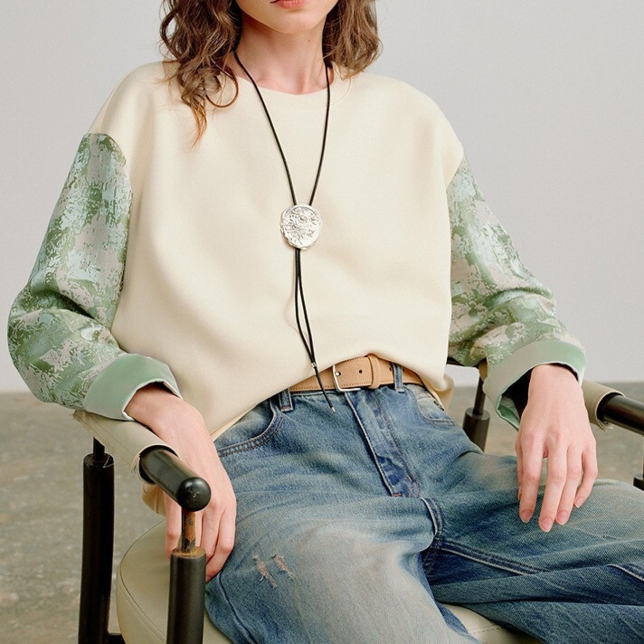 Bicolor Jacquard Sleeve Sweatshirt / バイカラー ジャガード スリーブ スウェット シャツ