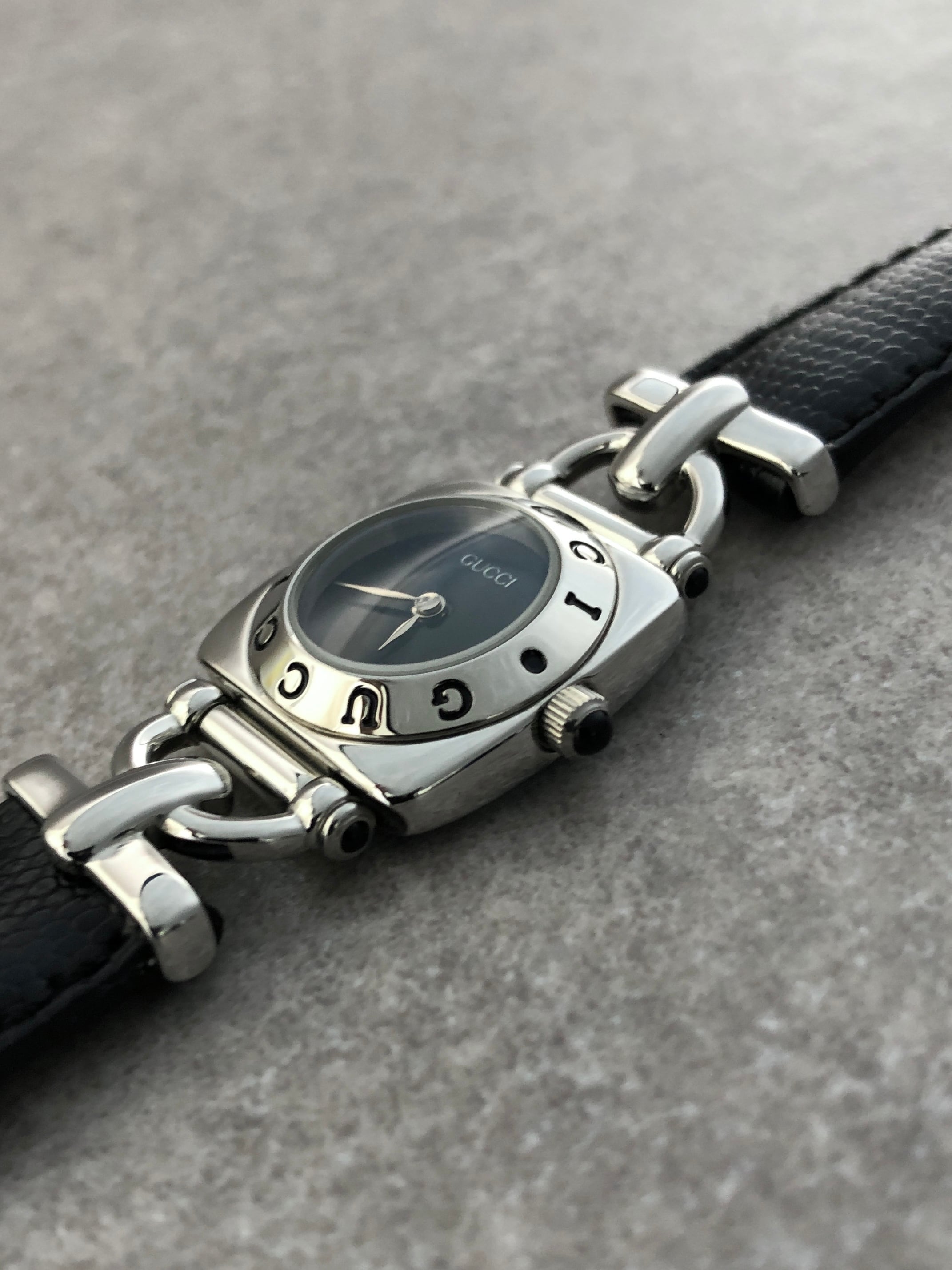 GUCCI グッチ 腕時計 シルバー ステンレススチール レザー 6300L