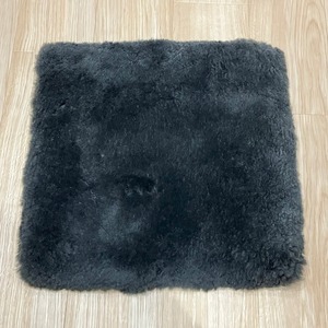【サンプル品 】45×45cm　ムートンシート短毛タイプ　ダークグレー