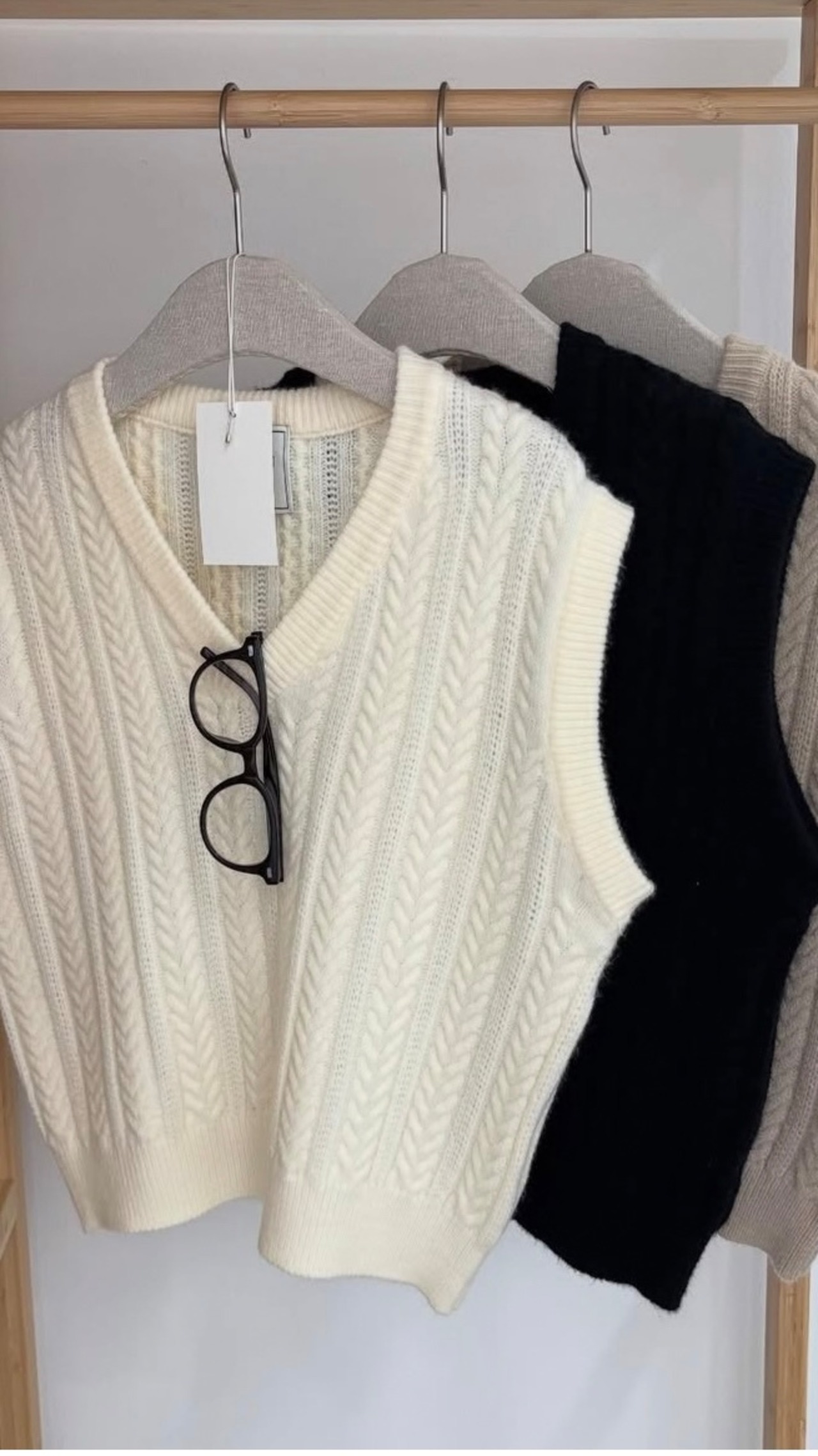 ウールベストニット