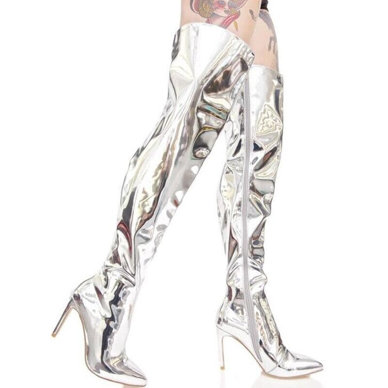 【新作】【送料無料】 ニーブーツシルバーミラーラッカーレザー先のとがったハイヒールスティレットブーツレディースブーツのステージショー 靴 シューズ 銀 10b356709926562