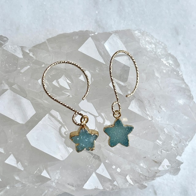 【超美石】ドゥルージークォーツ（水晶結晶）　お星さま型　ピアス　＜スカイブルー＞　1883