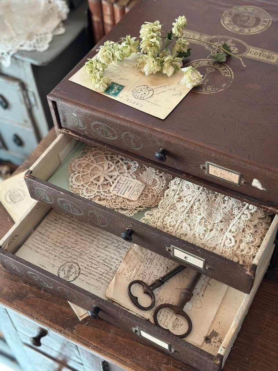 フランスアンティークソーイングボックス　メルスリーボックス　ジュエリーボックス ソーイングボックス | Brocante de La Cocotte （フランスアンティーク