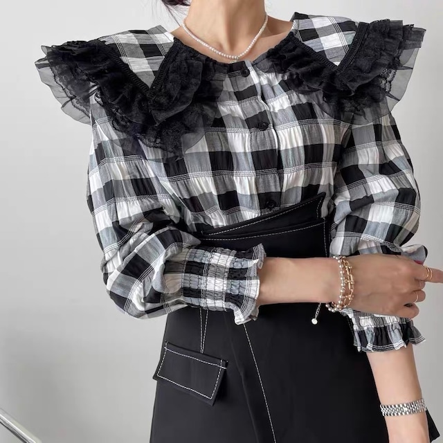 Gingham big collar blouse