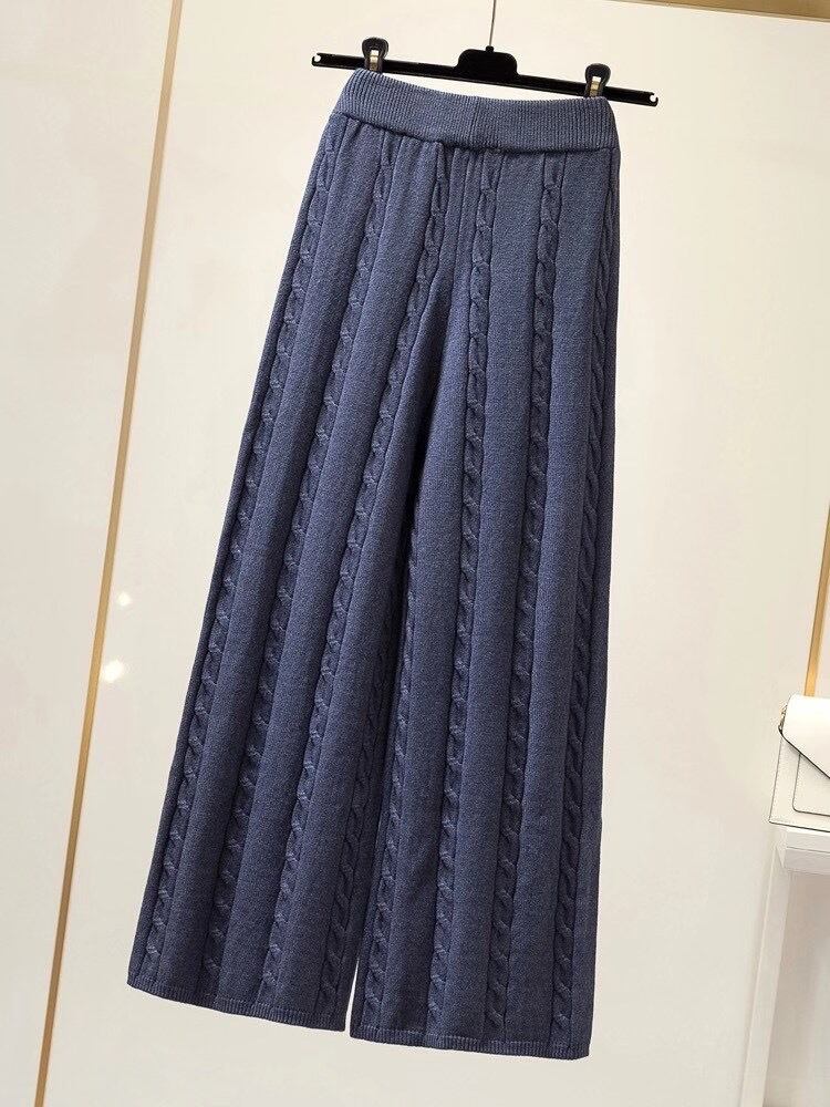 ケーブル編みニットパンツ