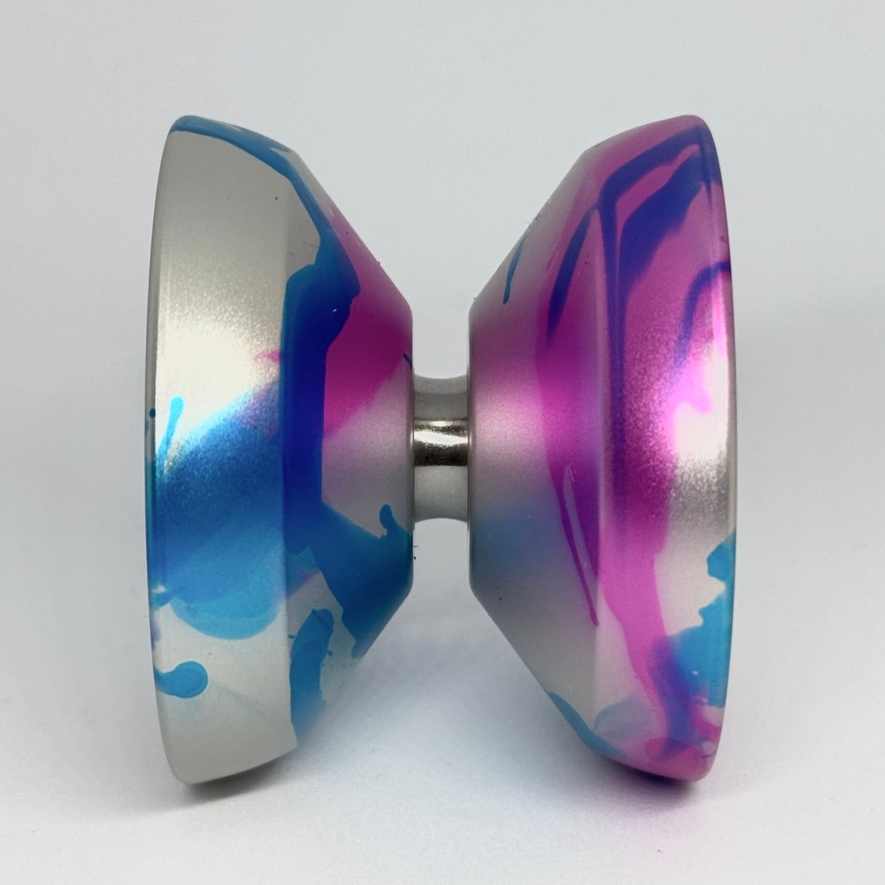オオクニヌシ（シルバー・ブルー・ピンク） | yoyospaceas