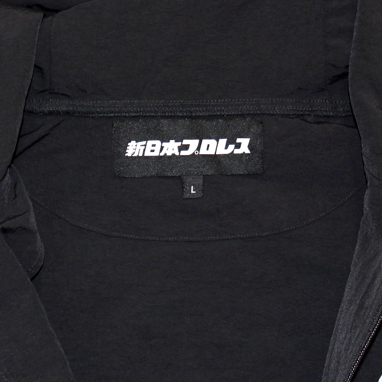 新日本プロレス ナイロンパーカー ブラック（M/L/XL/XXL） | メーカー