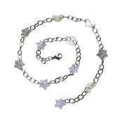 uum (necklace)