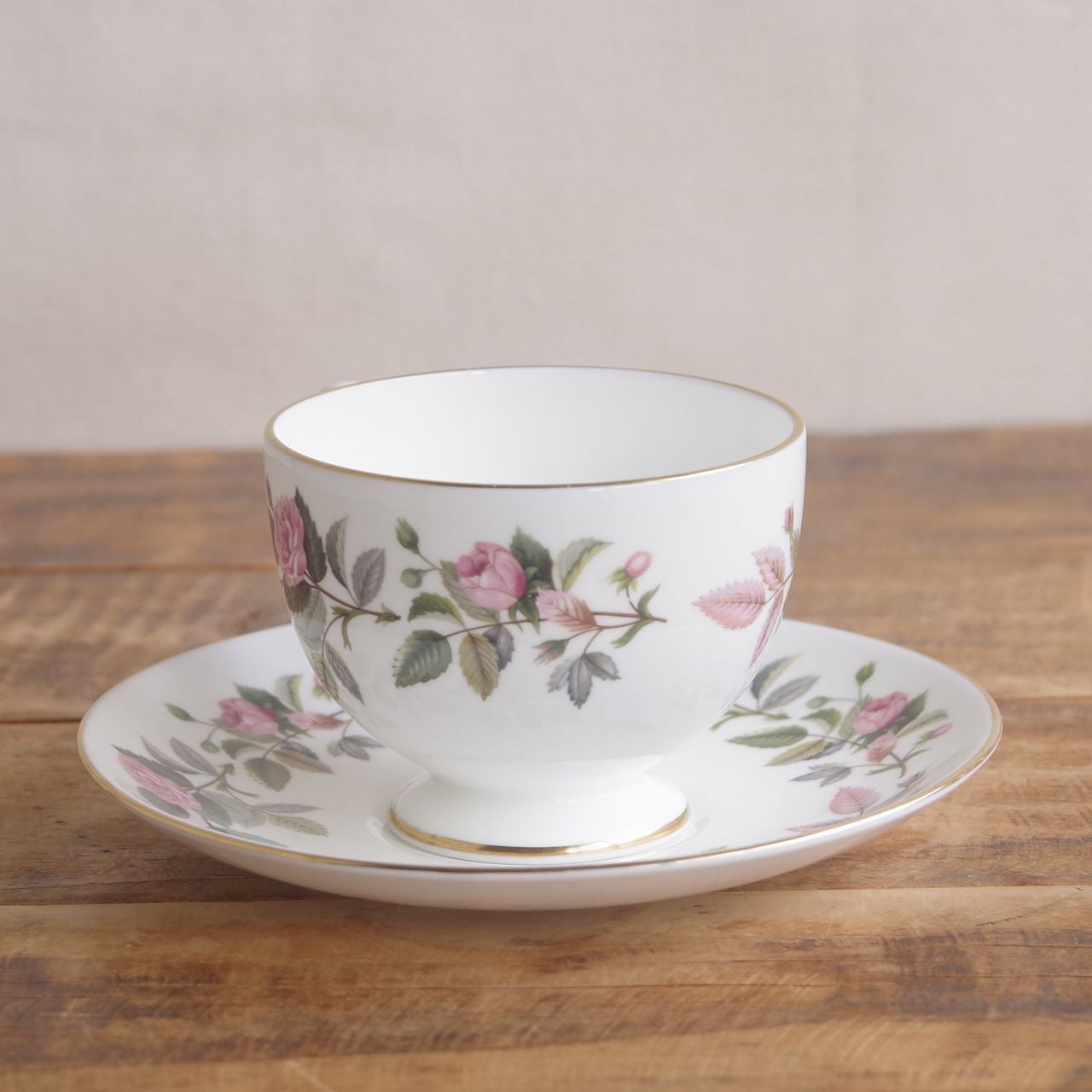 ウェッジウッド ハザウェイローズ コーヒーカップ ソーサー Wedgwood