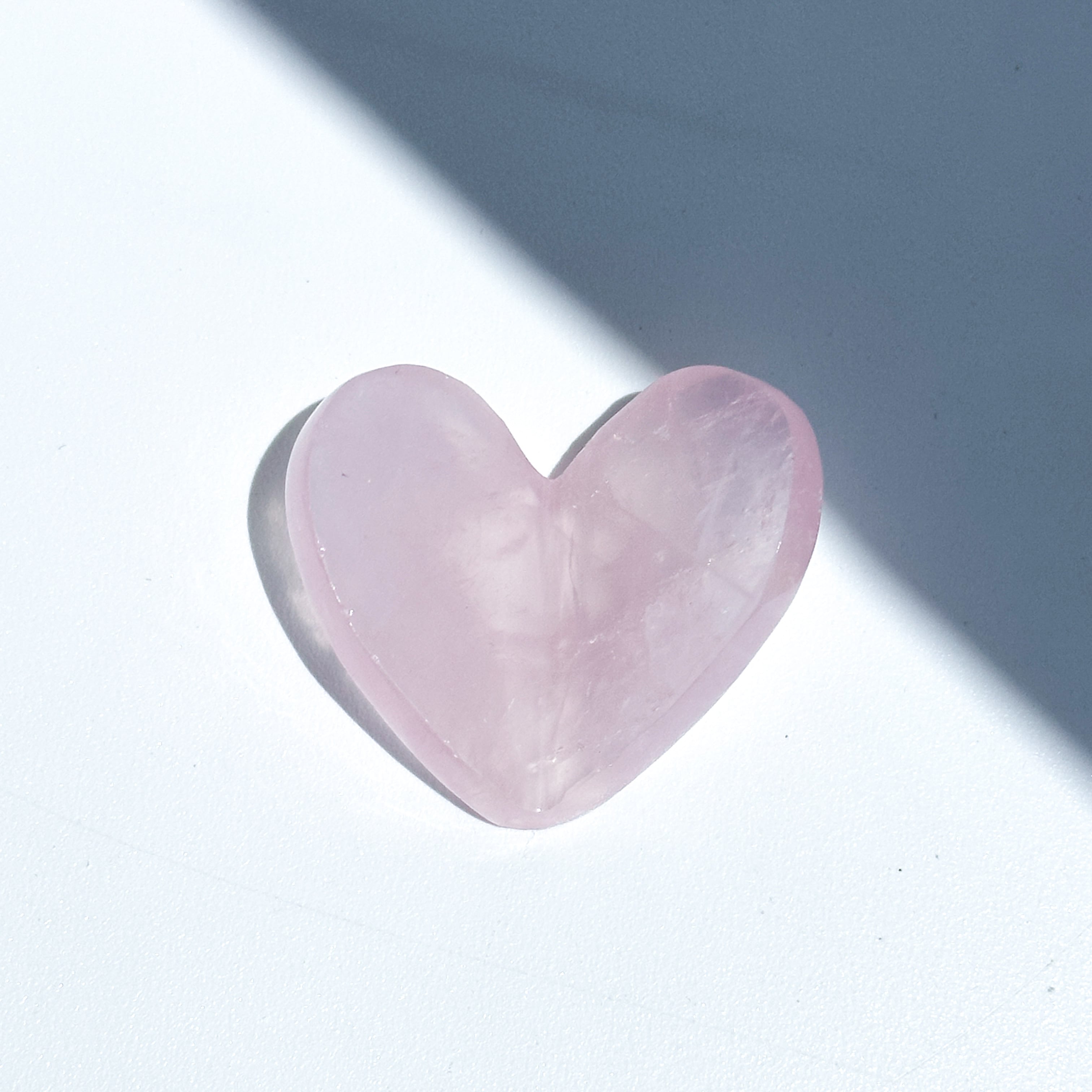 ローズクォーツ 3Dハート 04♡Rose Quartz heart ♡天然石・鉱物
