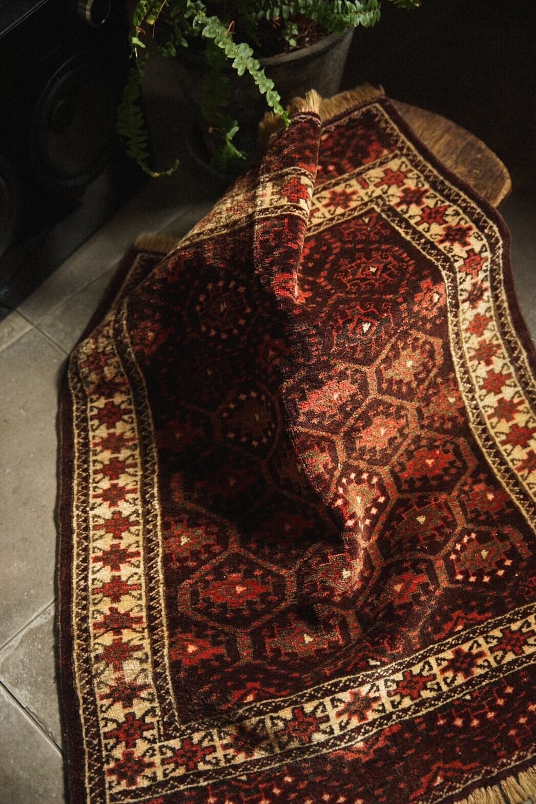 962 -Vintage Turkmen rug