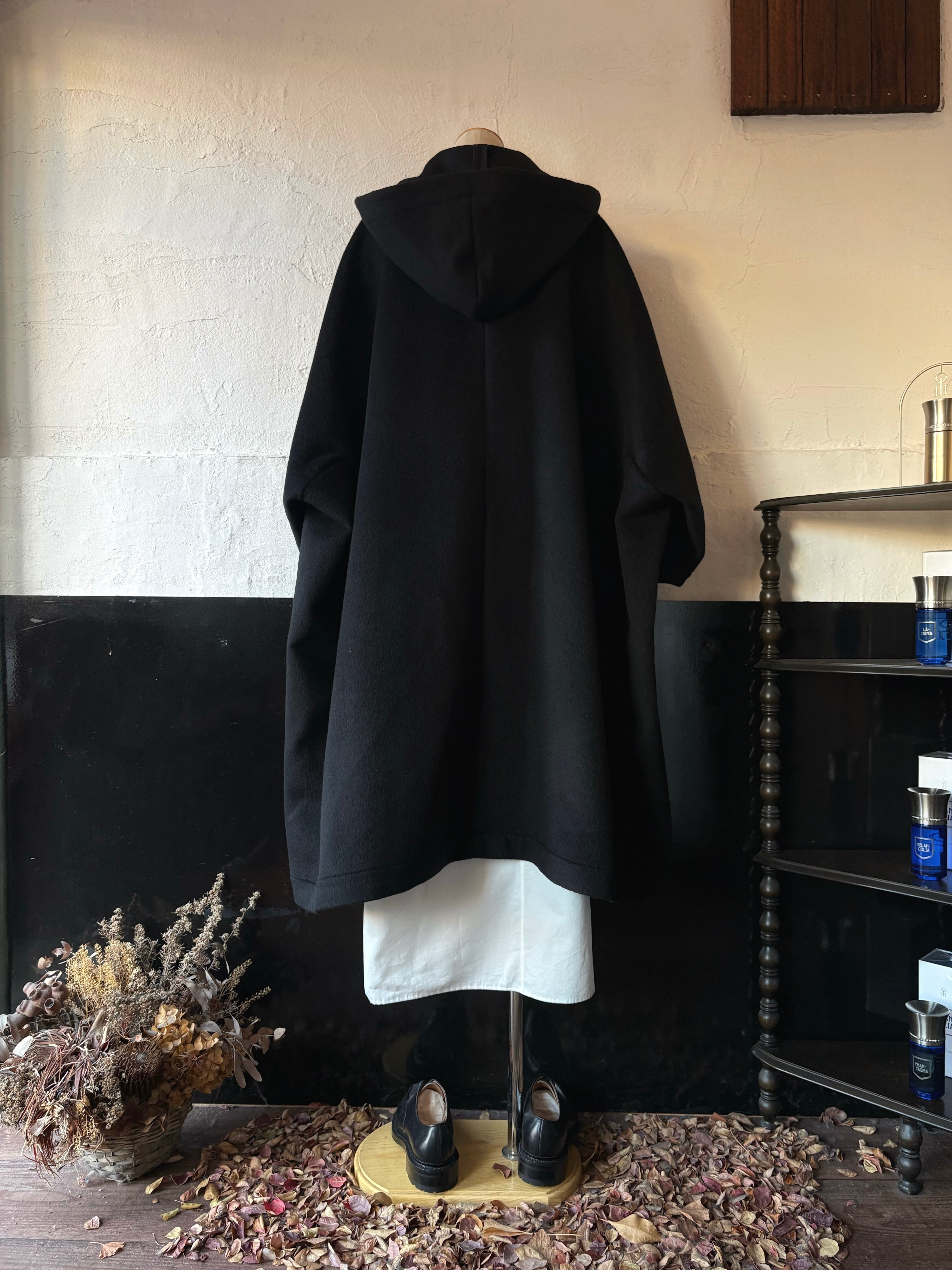 TENNE HANDCRAFTED MODERN long hood cape coat | TALE COCOON