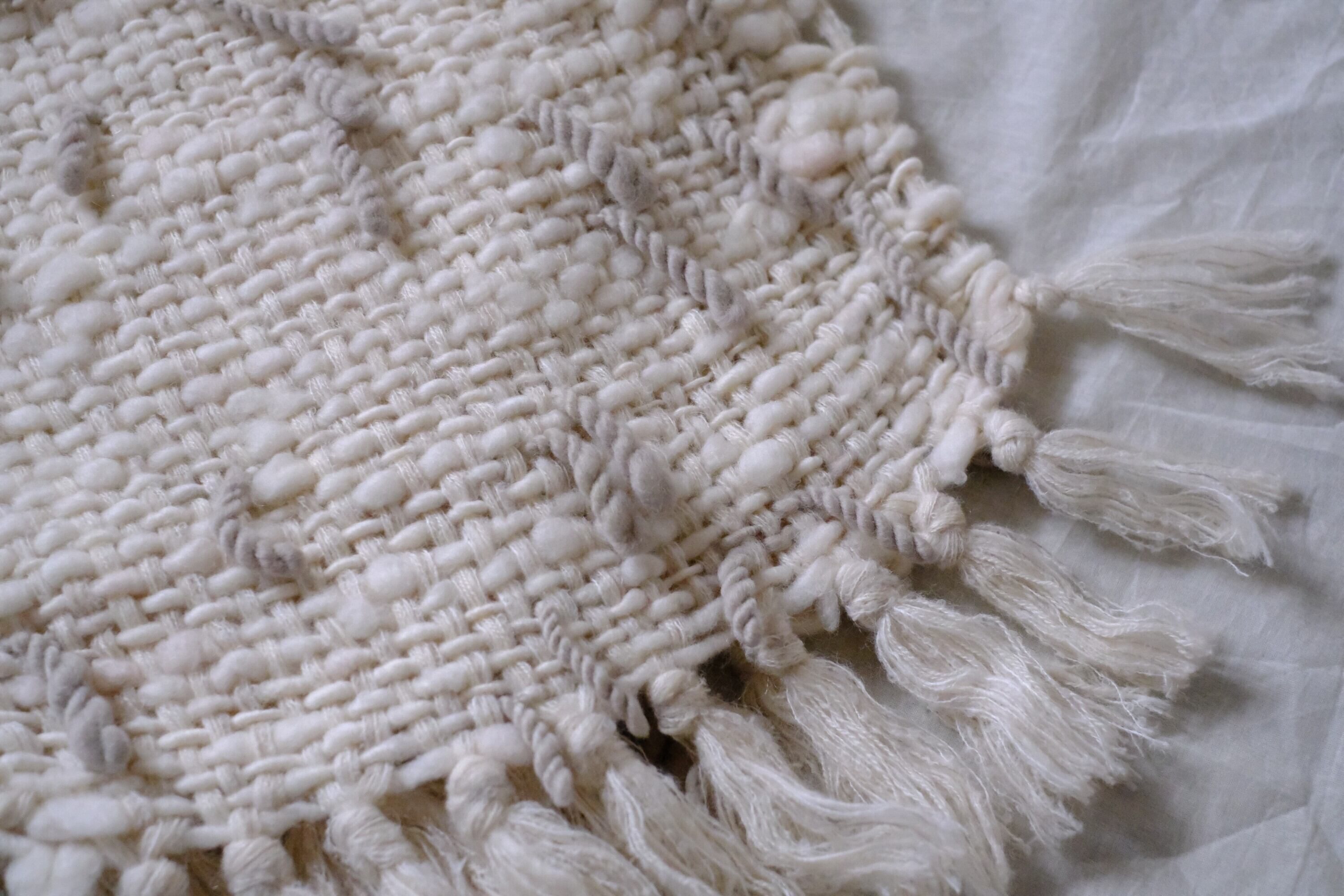 手紡ぎ糸のマフラー　o-0537