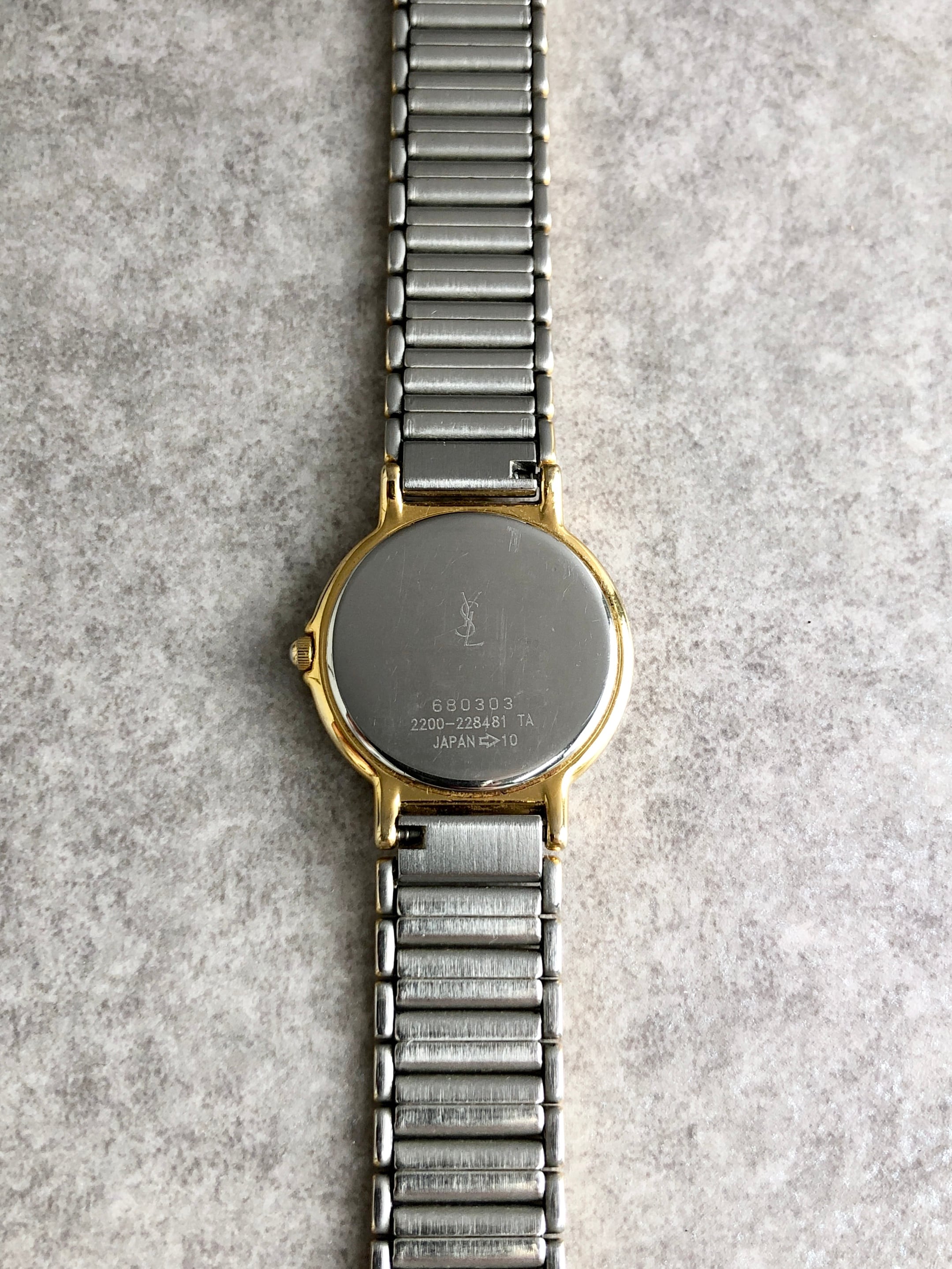 Yves Saint Laurent イヴ・サンローラン 腕時計 ゴールド Yves Saint Laurent イヴ・サンローラン 腕時計 ゴールド
