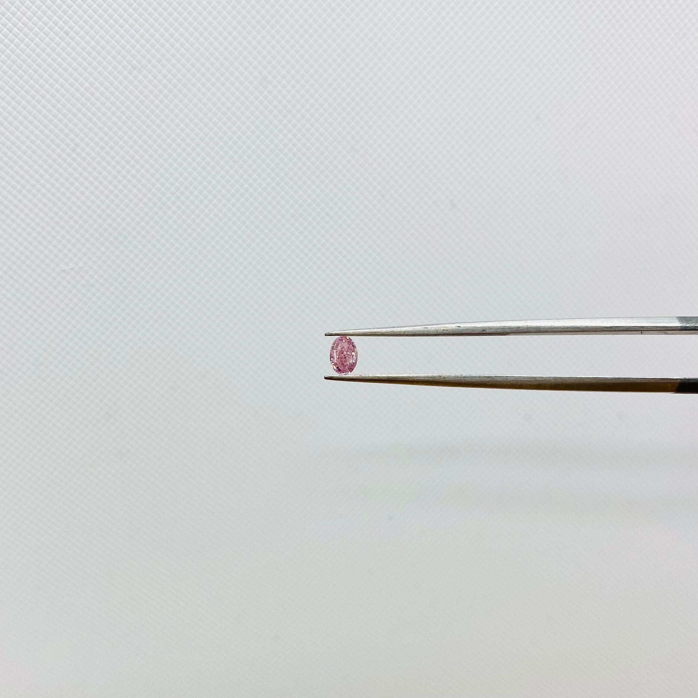FANCY WHITE 0.193ct/RCT/RT3059/CGL FANCY WHITE 0.193ct/RCT/RT3059/CGL