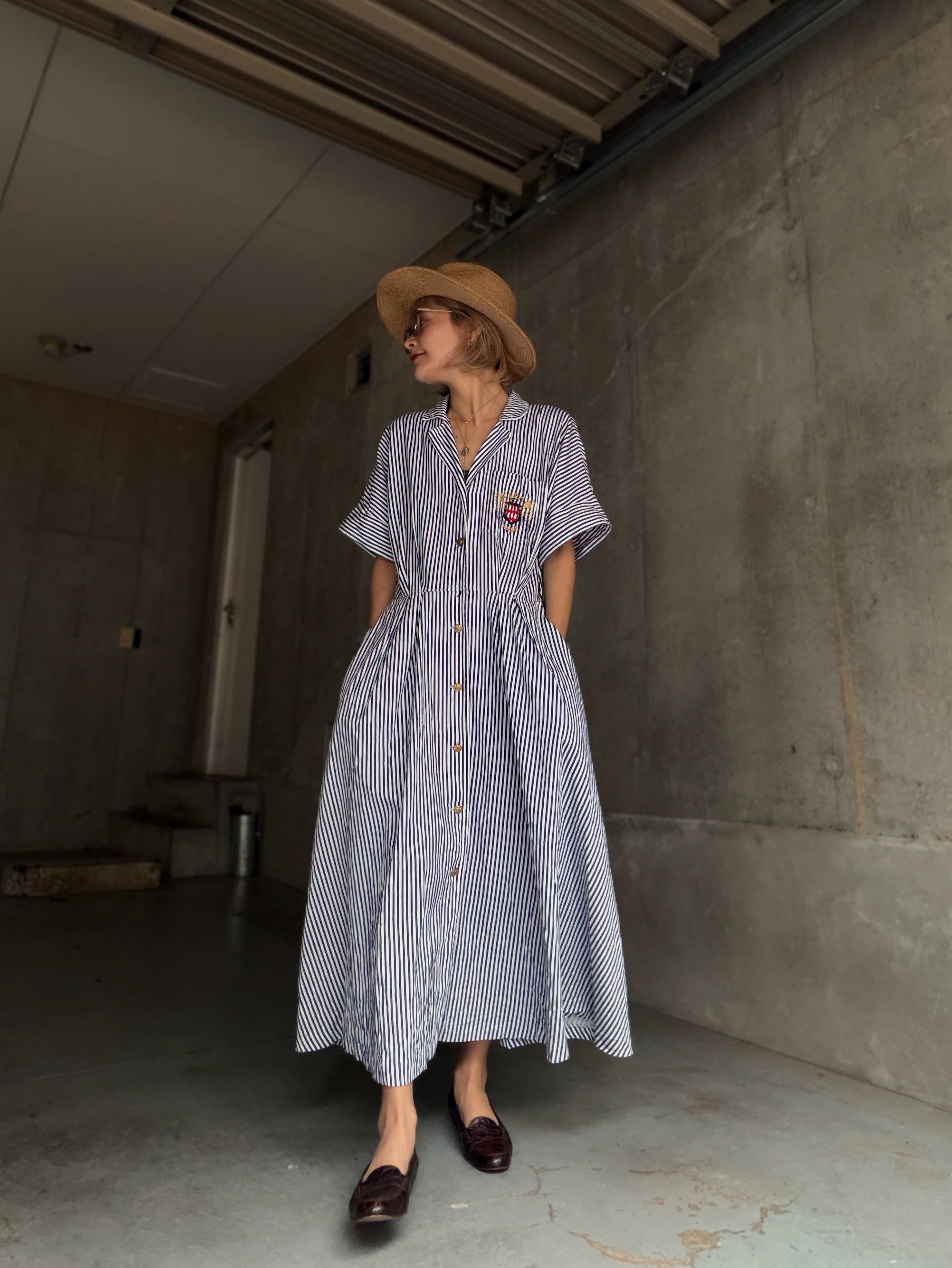 (OP168)Open collar front button stripe dress