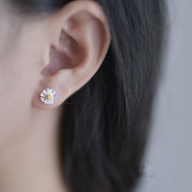 マーガレットピアス