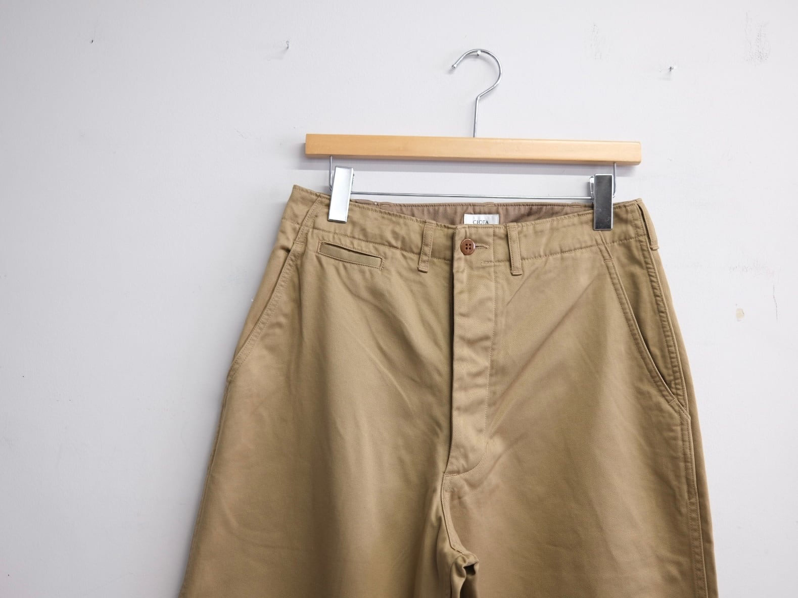 CIOTA “Weapon M-45 Khaki Chino Trousers (One Wash)” | Lapel online