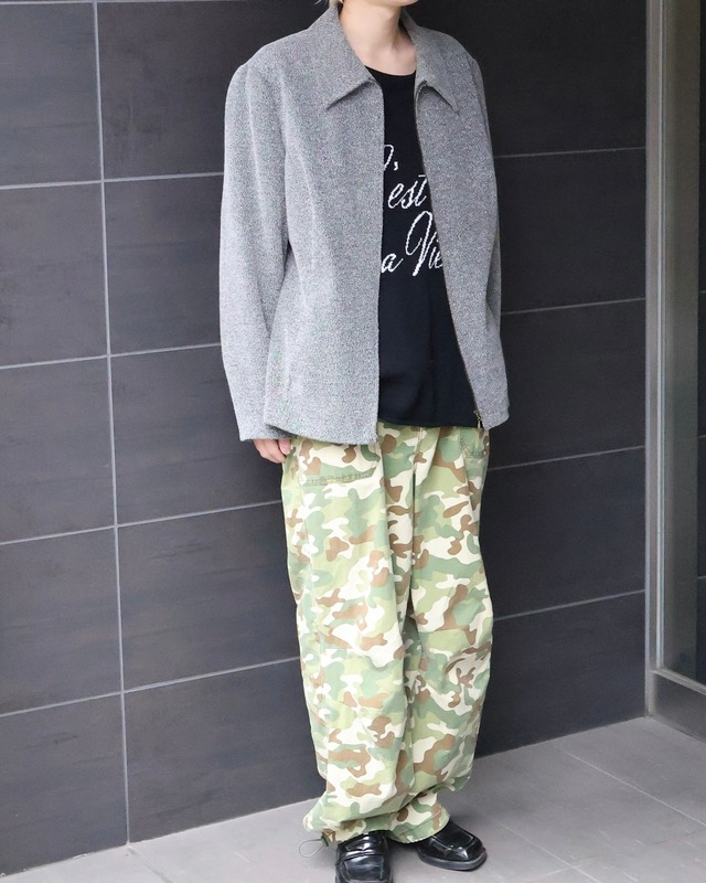 lettering over size knit