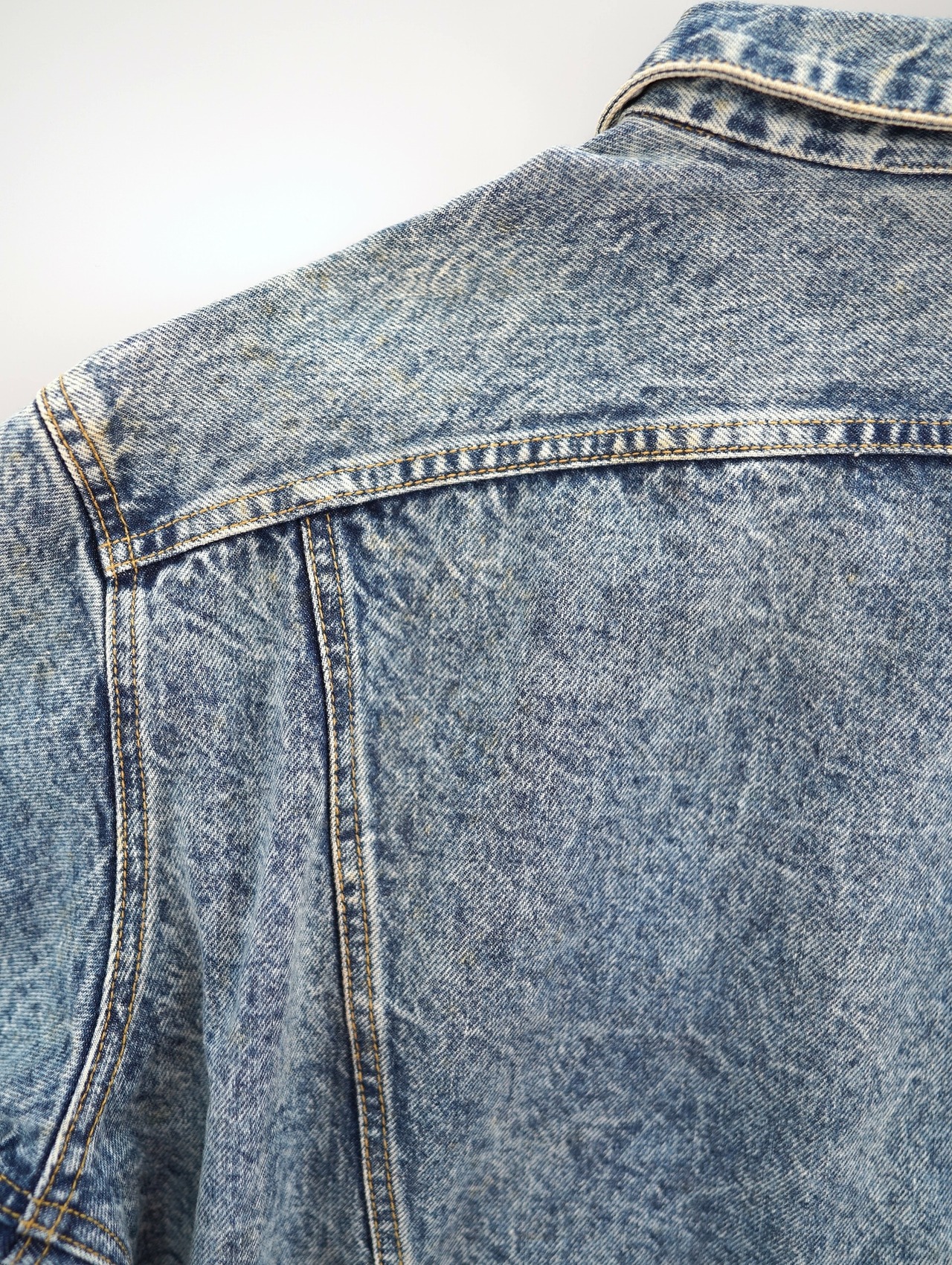 80s GUESS denim jacket