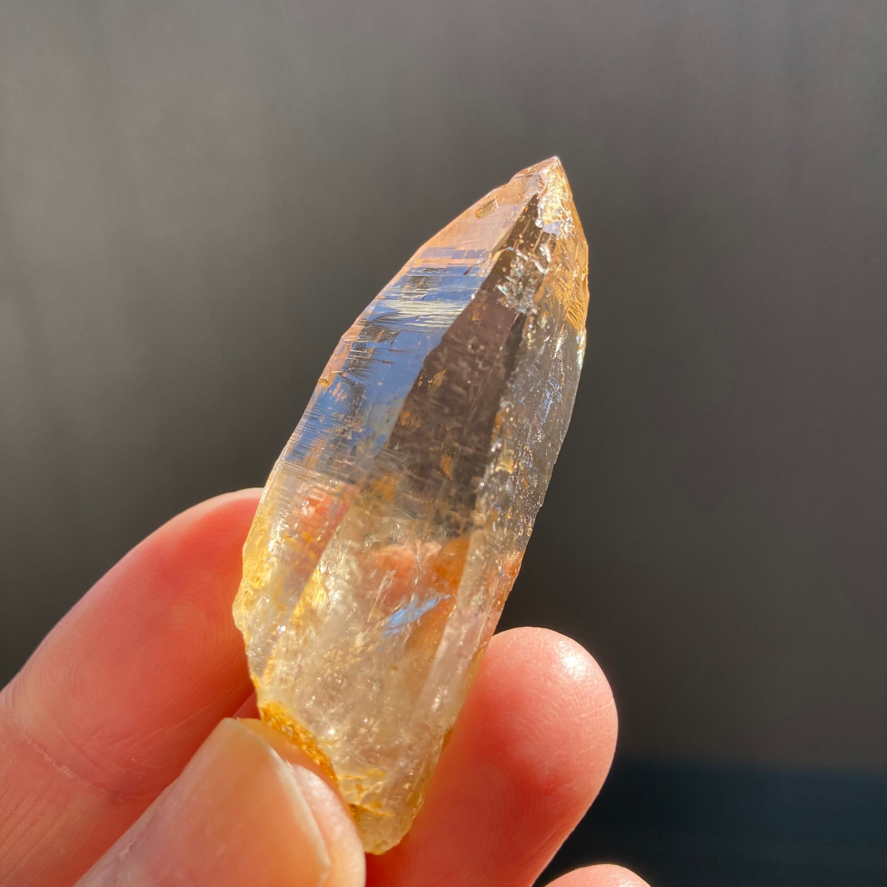 ブラジル・セーラデカブラル産 レムリアン水晶ポイント 123g | M Minerale