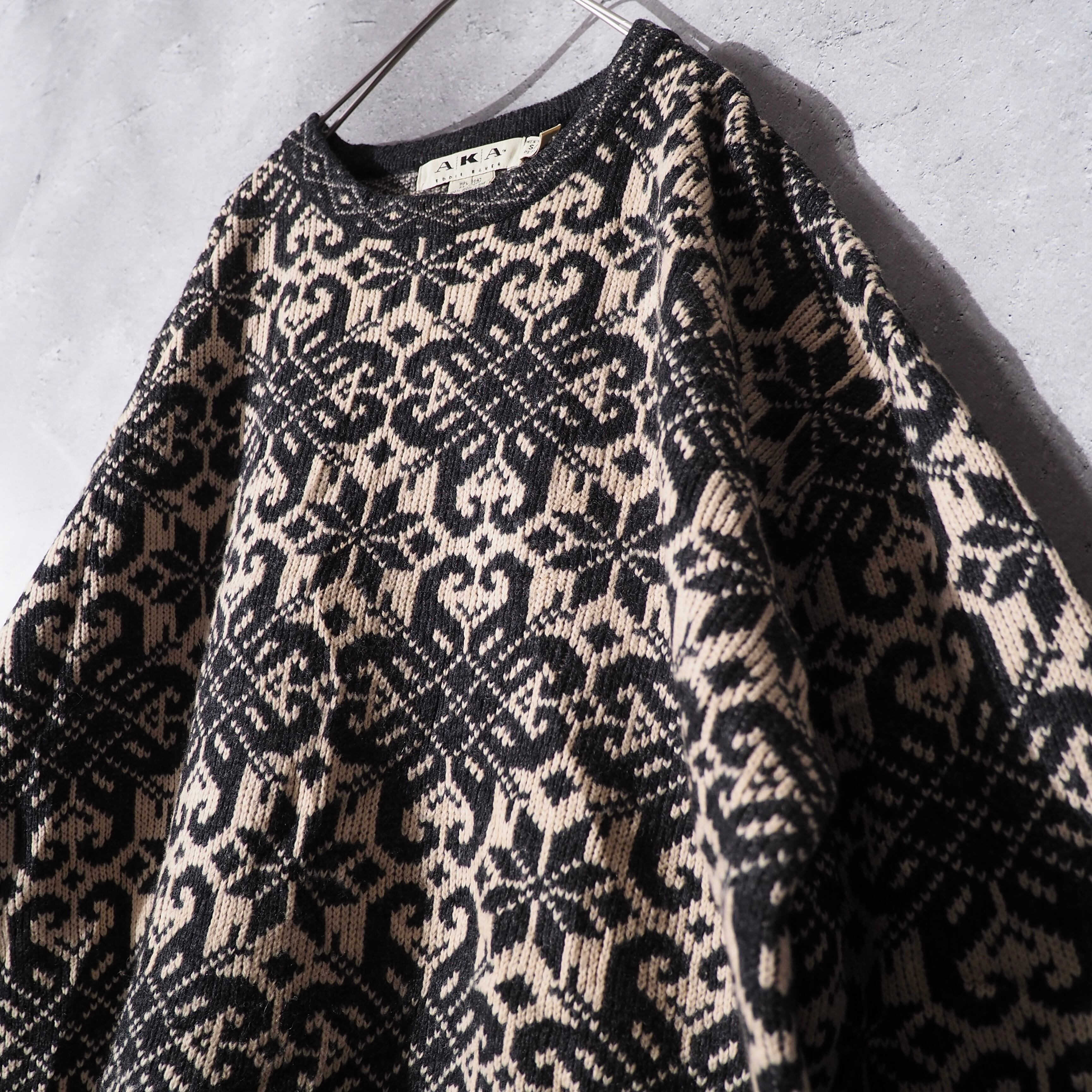 1990s ” AKA Eddie Bauer ” Nordic ethnic pattern embbossed vintage wool knit