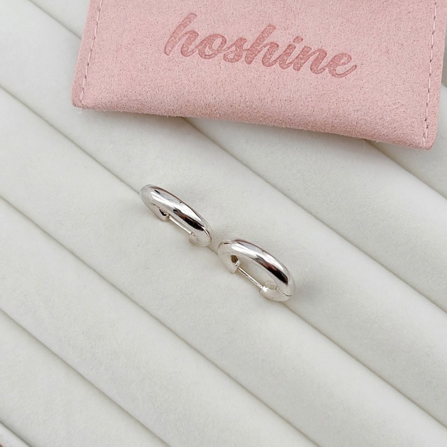 Silver925純銀シルバー光沢のあるシンプルなピアス