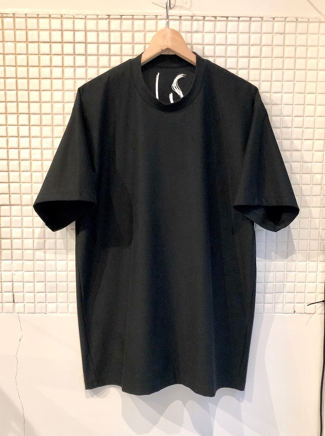 IS // OVERSIZED BASIC T-SHIRTS