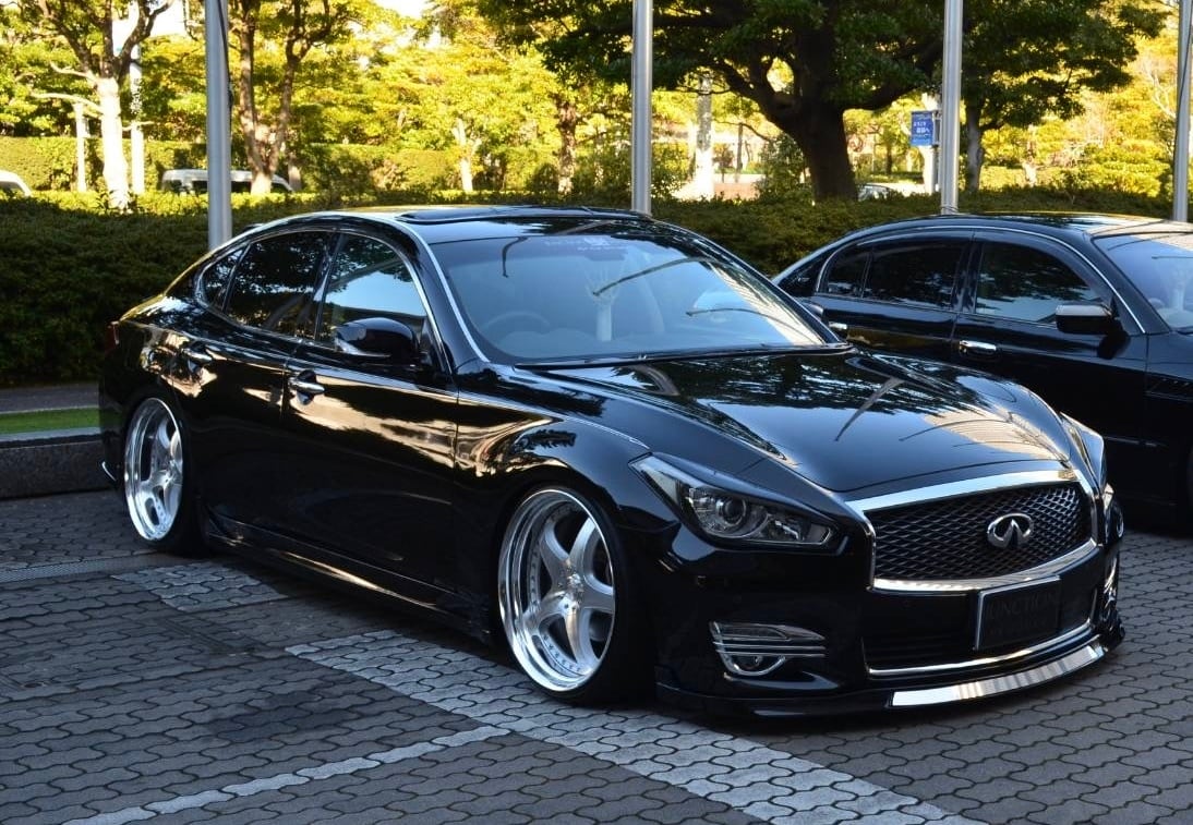 Y51 FUGA フロントタイトリップスポイラーVS +オプションクローム