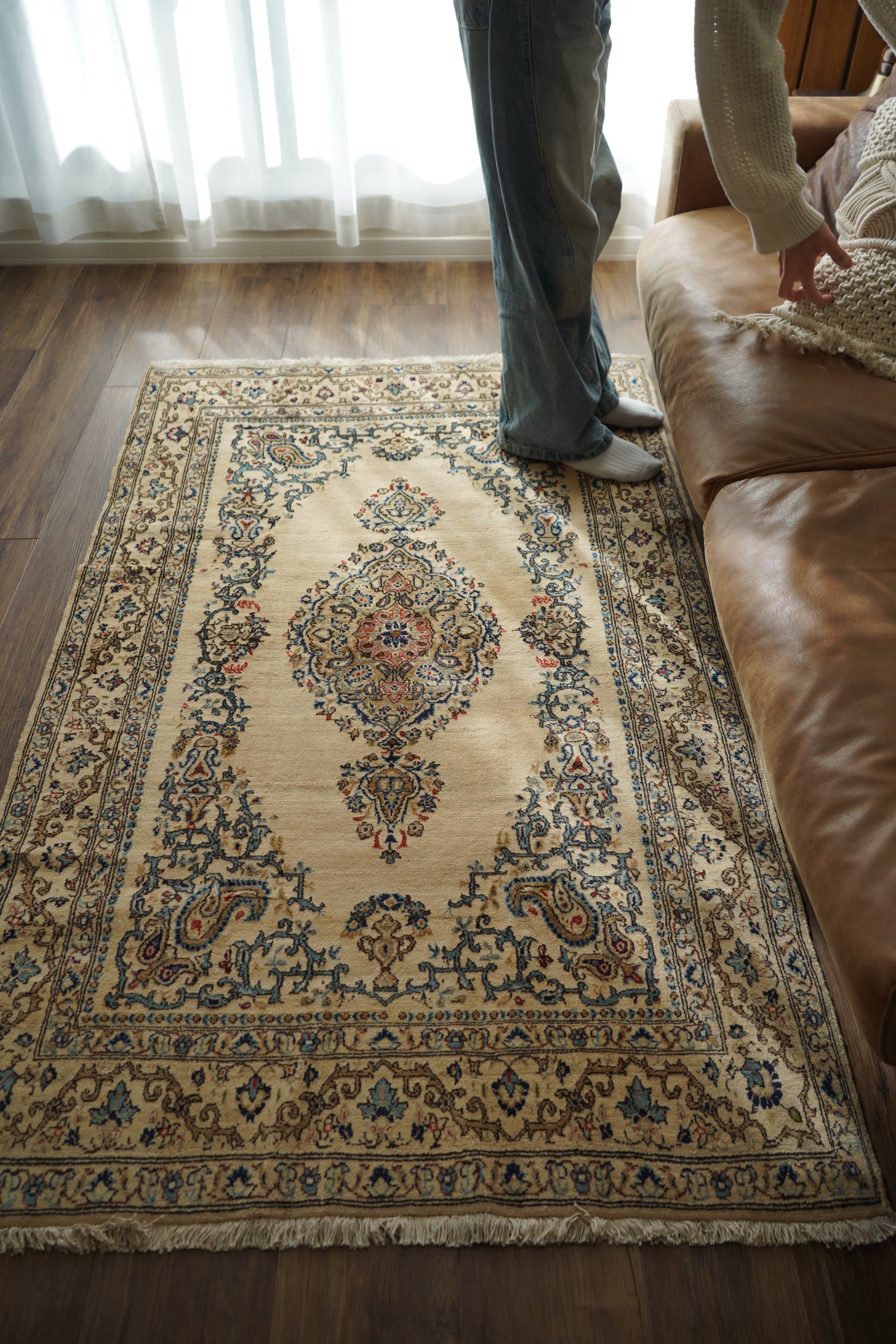 Medium Size | ヴィンテージラグ専門店 TIME RUG （ペルシャ絨毯