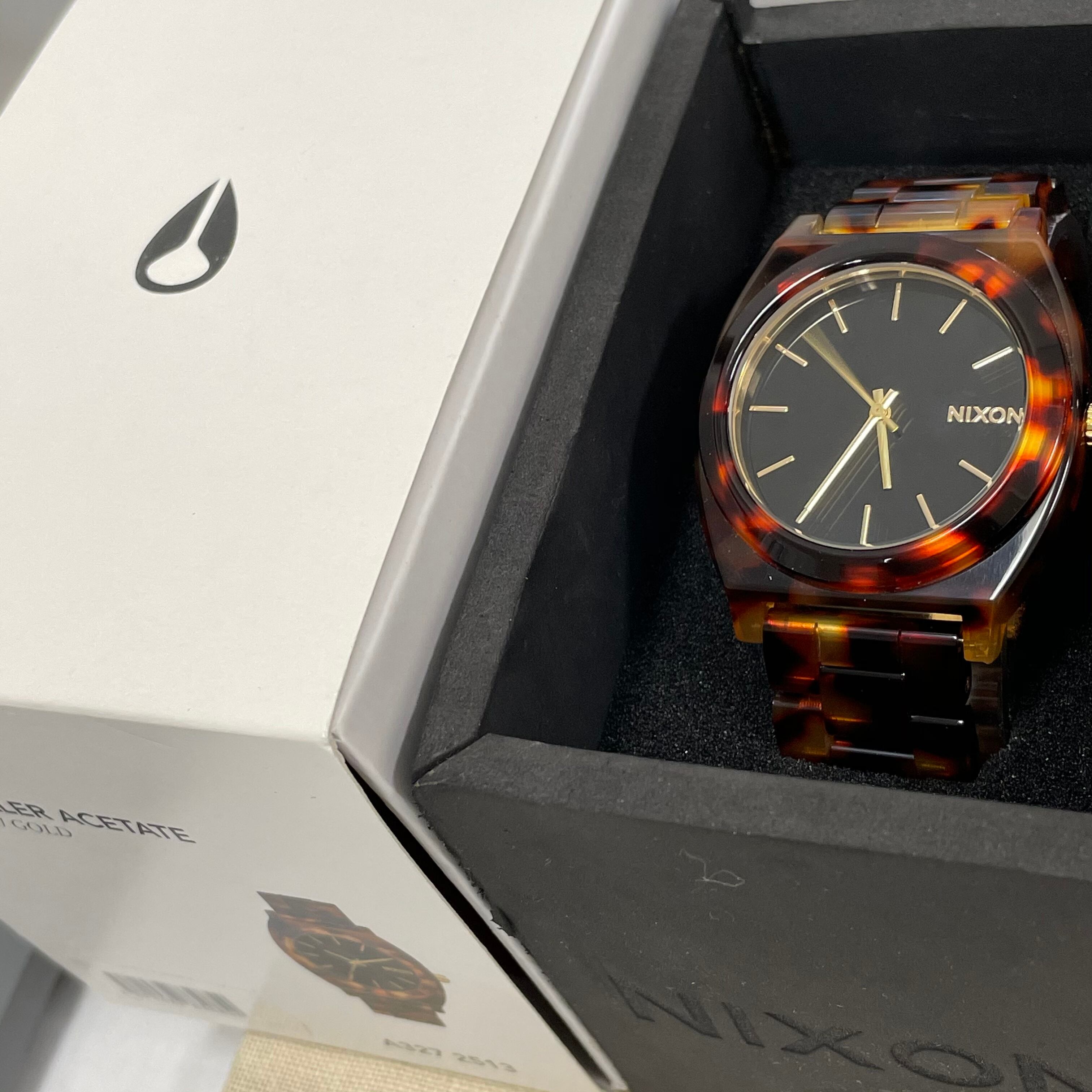 デッドストック新品‼️ NIXON タイムテラー アセテートRef. A327-2513