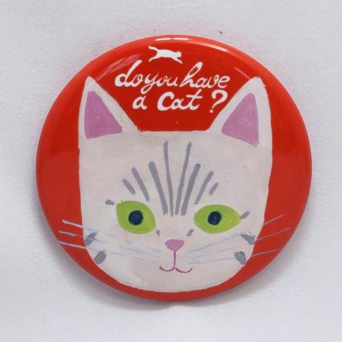 森邦保作品 猫マグネット L14（サバトラ白猫イメージ）ロゴマーク付きです。