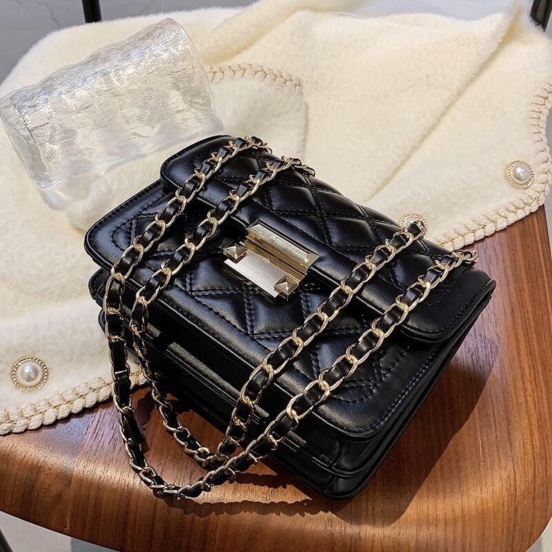 チェーン レッドスタイル メッセンジャーバッグ Tiancai_Wing_Bag42843809553