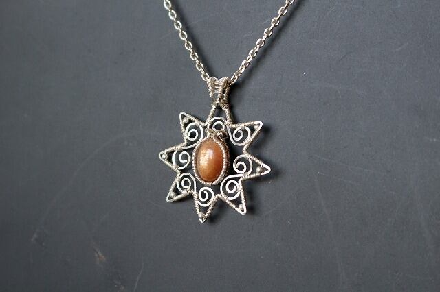 Sunstone silver925 wirewrapping sun pendant