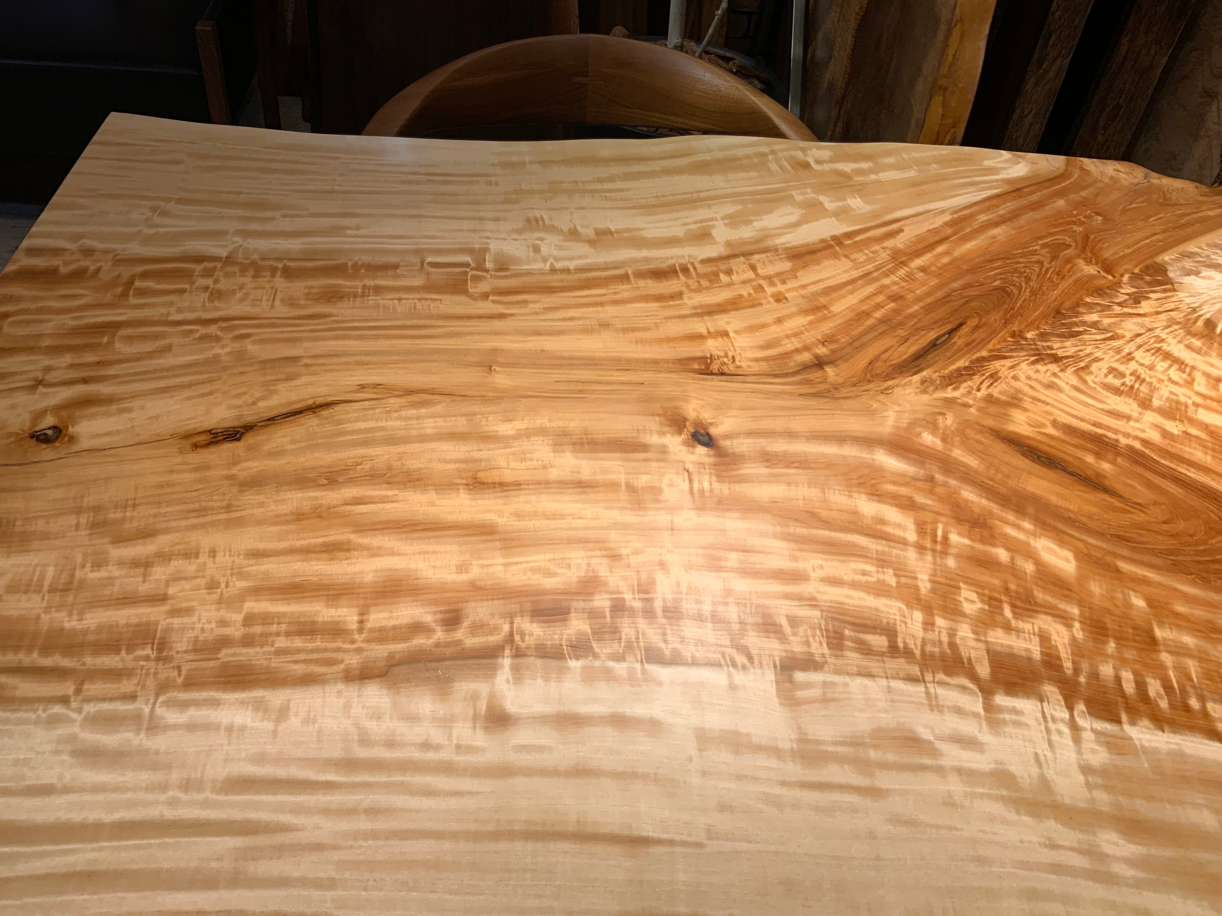 縮杢】栃（トチ）_2300×860-1050×57_浅草本店_テーブル天板/一枚板