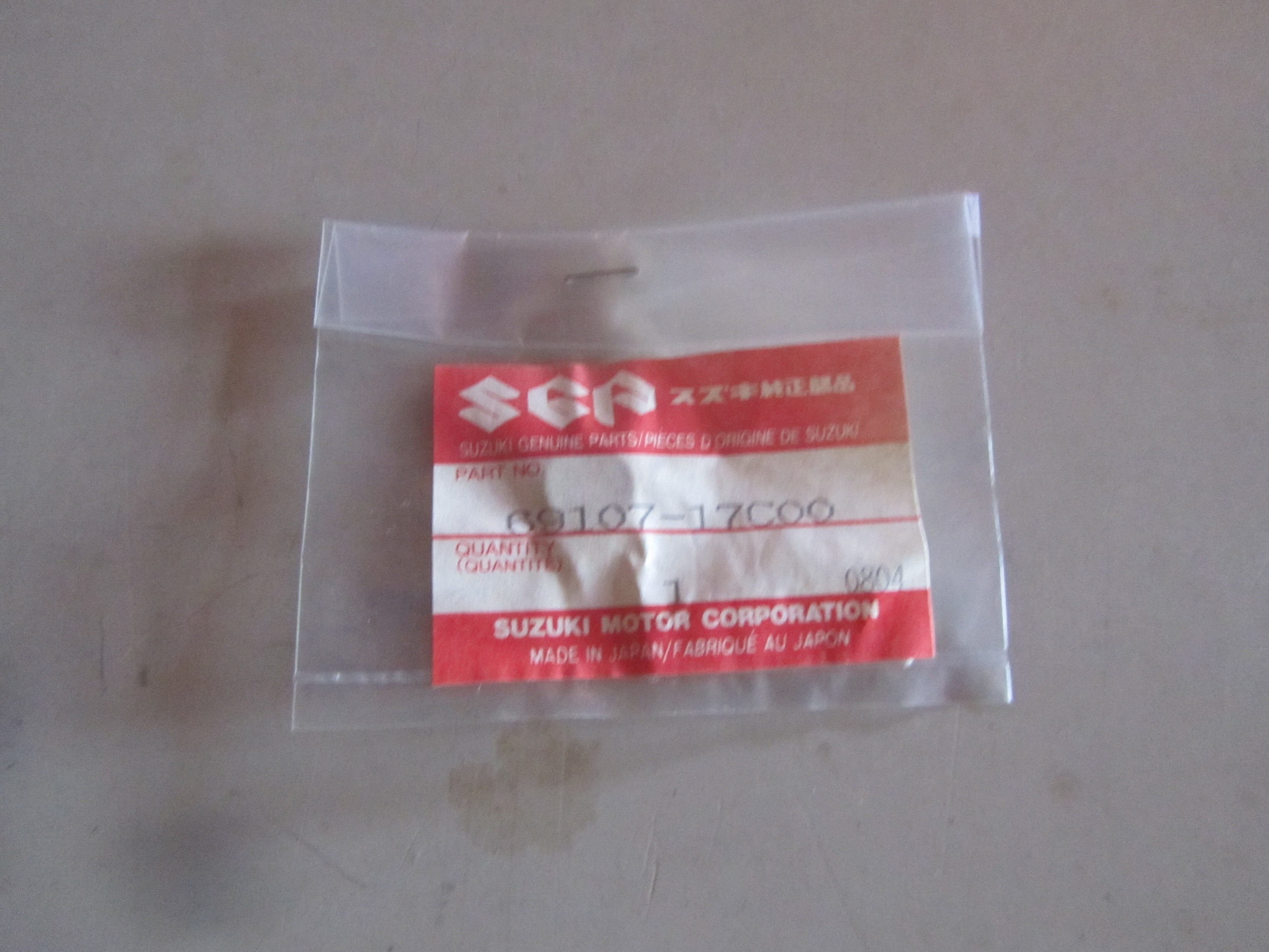 スズキ シール 69107-17C00 241103 | レストアパーツショップ 垂水屋