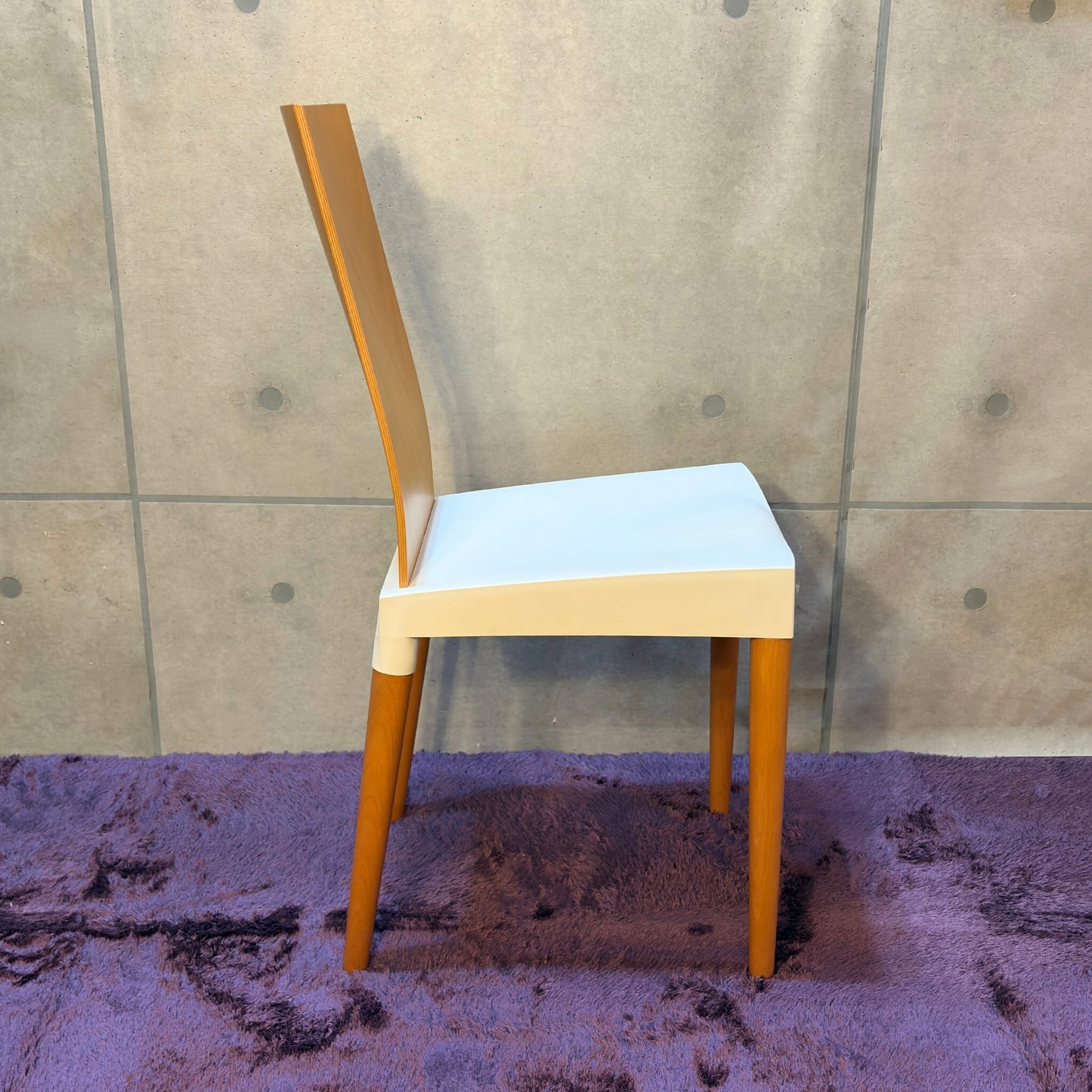Kartell Miss Trip カルテル　スタルクデザイン　チェア USED】Kartell Miss Trip｜Philippe Starck 1998 (Natural×White