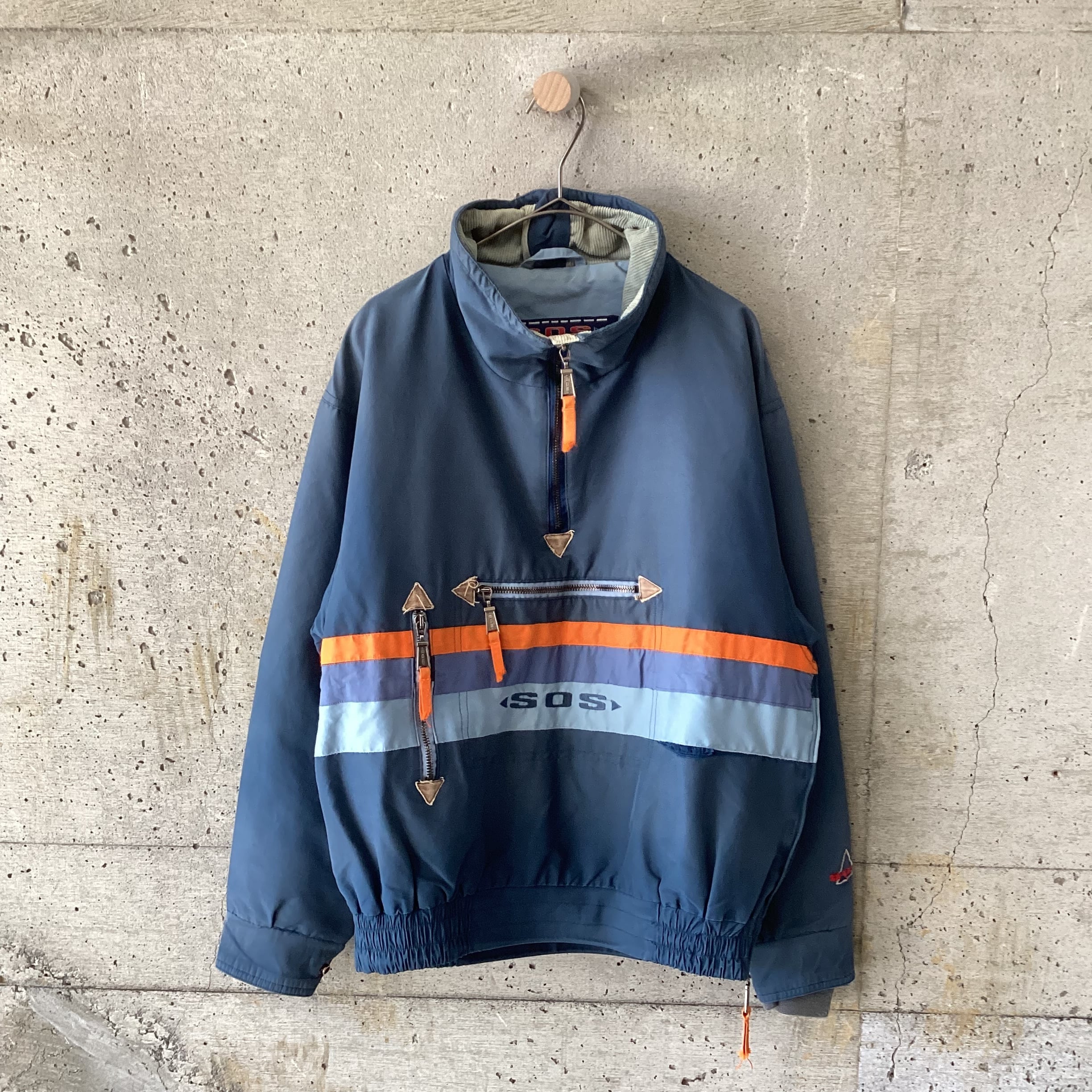 SOS snowwear with design