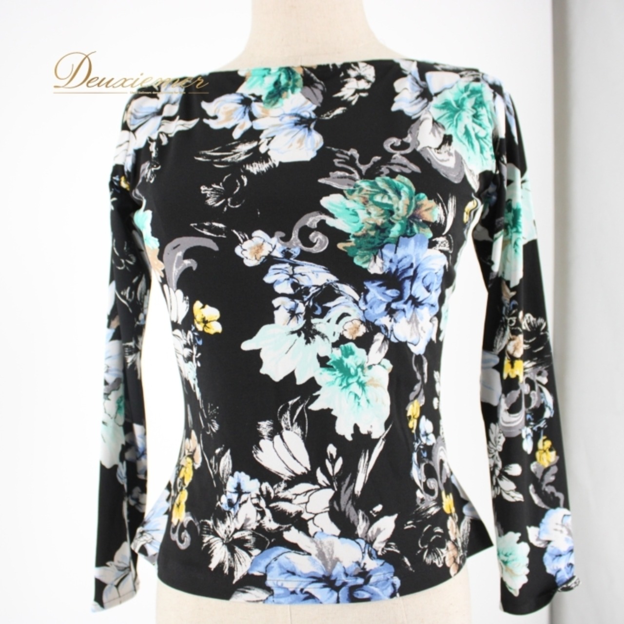 社交ダンス 衣装 スタンダード トップス レッスンウェア threering 黒 白 青 緑 ブルー系 ブラック系 ホワイト系 グリーン系 黄色 イエロー系 グレイ系 花柄 デザイン フェミニン エレガント スポーツウェア 伸縮性 おしゃれ カジュアル パーティー 講座 レッスン スタイリッシュ 女性用 Mサイズ 樹脂製 ファッション トップス トレンド