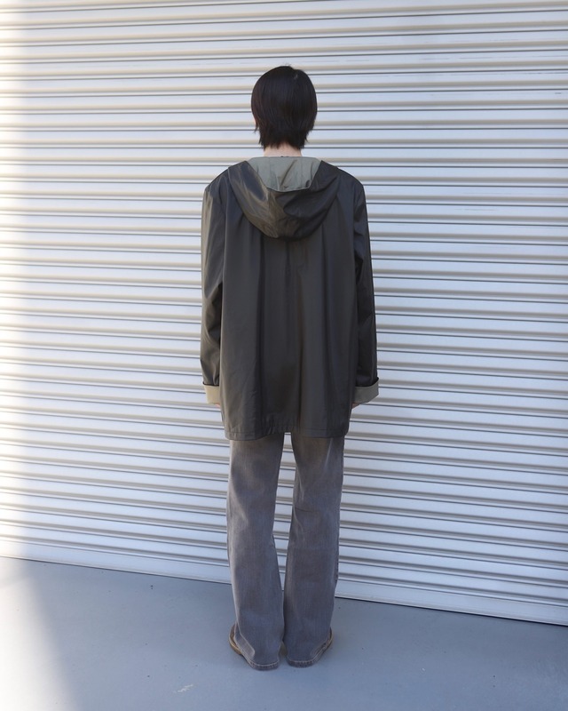 Zip up half hood coat
