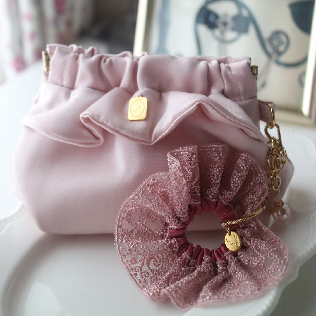 Éclat Pouch & Chouchou Charm Set（エクラ ポーチ＆シュシュチャームセット）Rose Élégance（ローズ・エレガンス）
