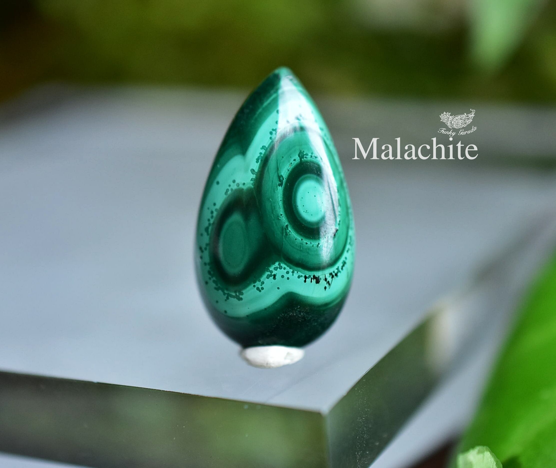 雫の中身★マラカイト ルース カポジョンs530