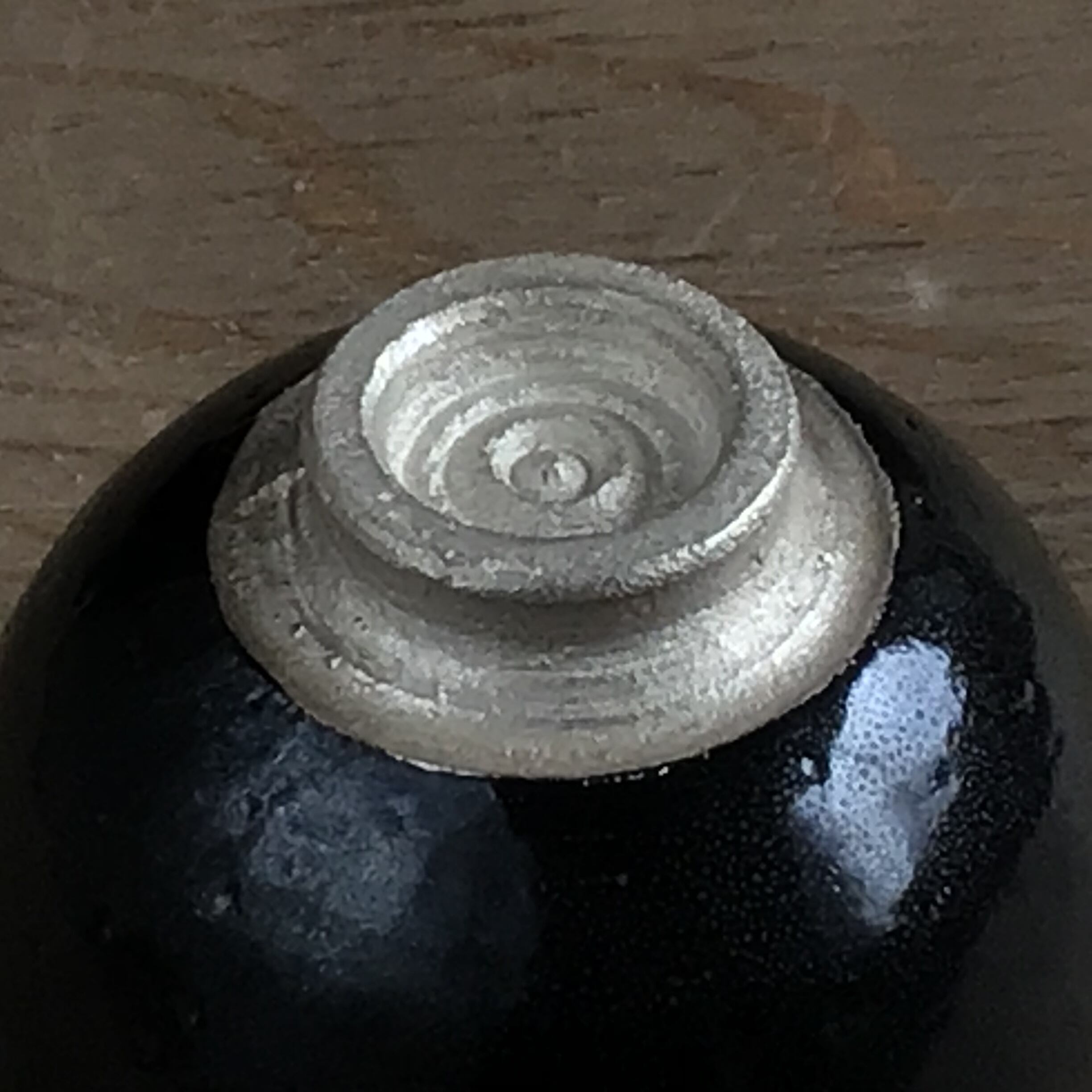 銀彩天目 盃 TENMOKU Glaze SAKE Cup with Silver Glaze | 陶芸家 田中