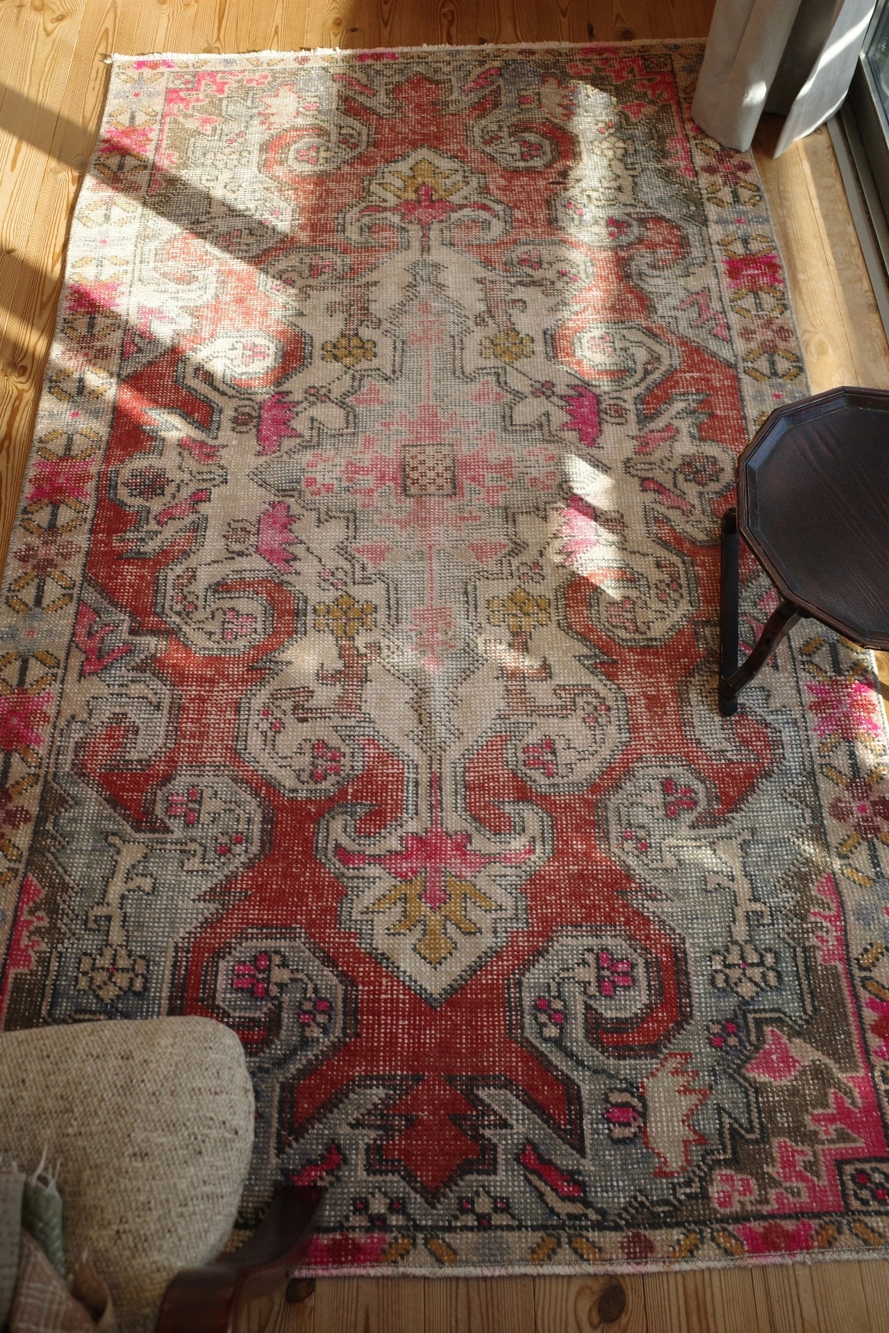 vintage Avanos rug | Koreniwa vintagerug