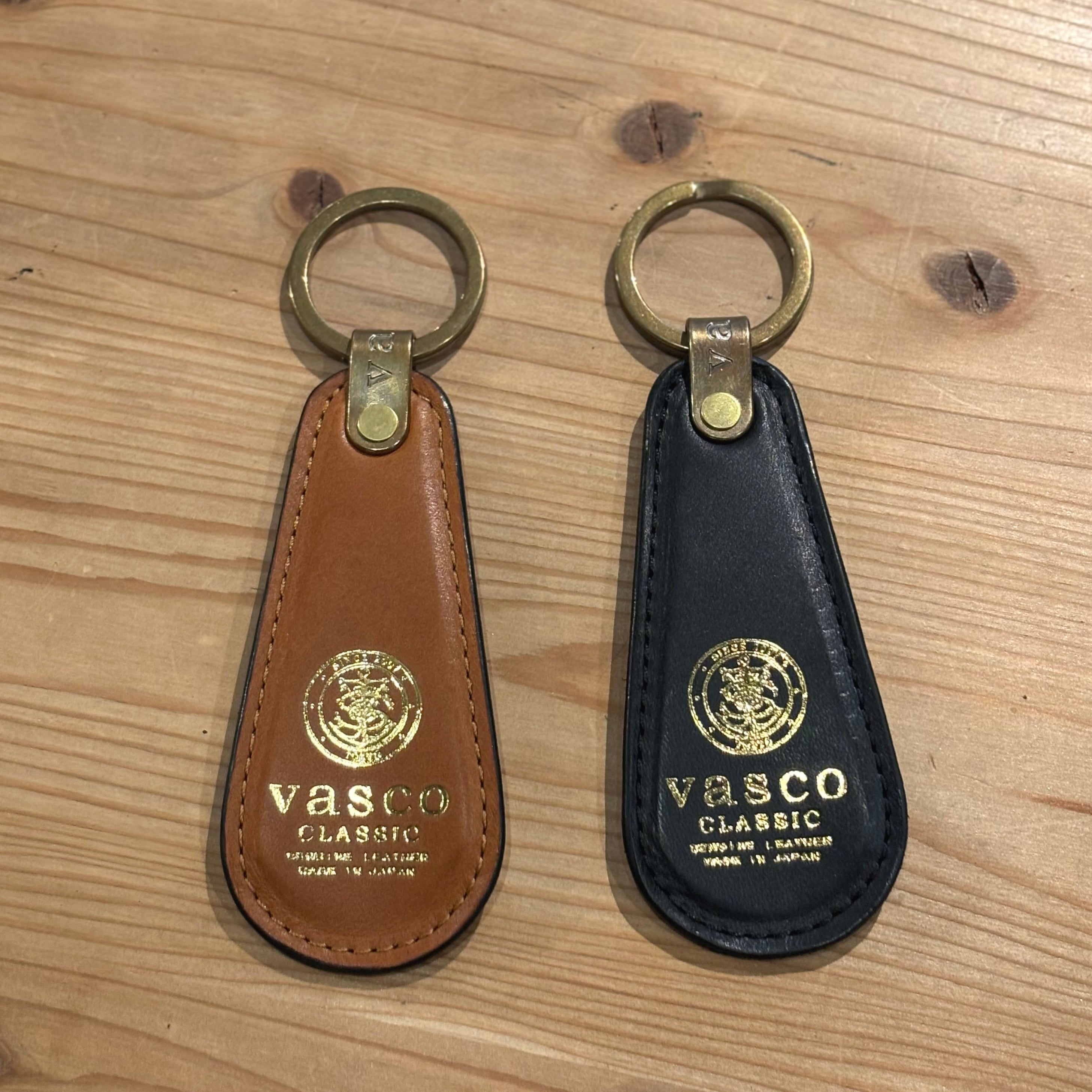 ボイプラ 2 KCON LA 会場限定 キーホルダー ジャン グアンシュー VASCO / LEATHER VOYAGE SHOE HORN - Nero Meal ヴァスコ レザー 靴