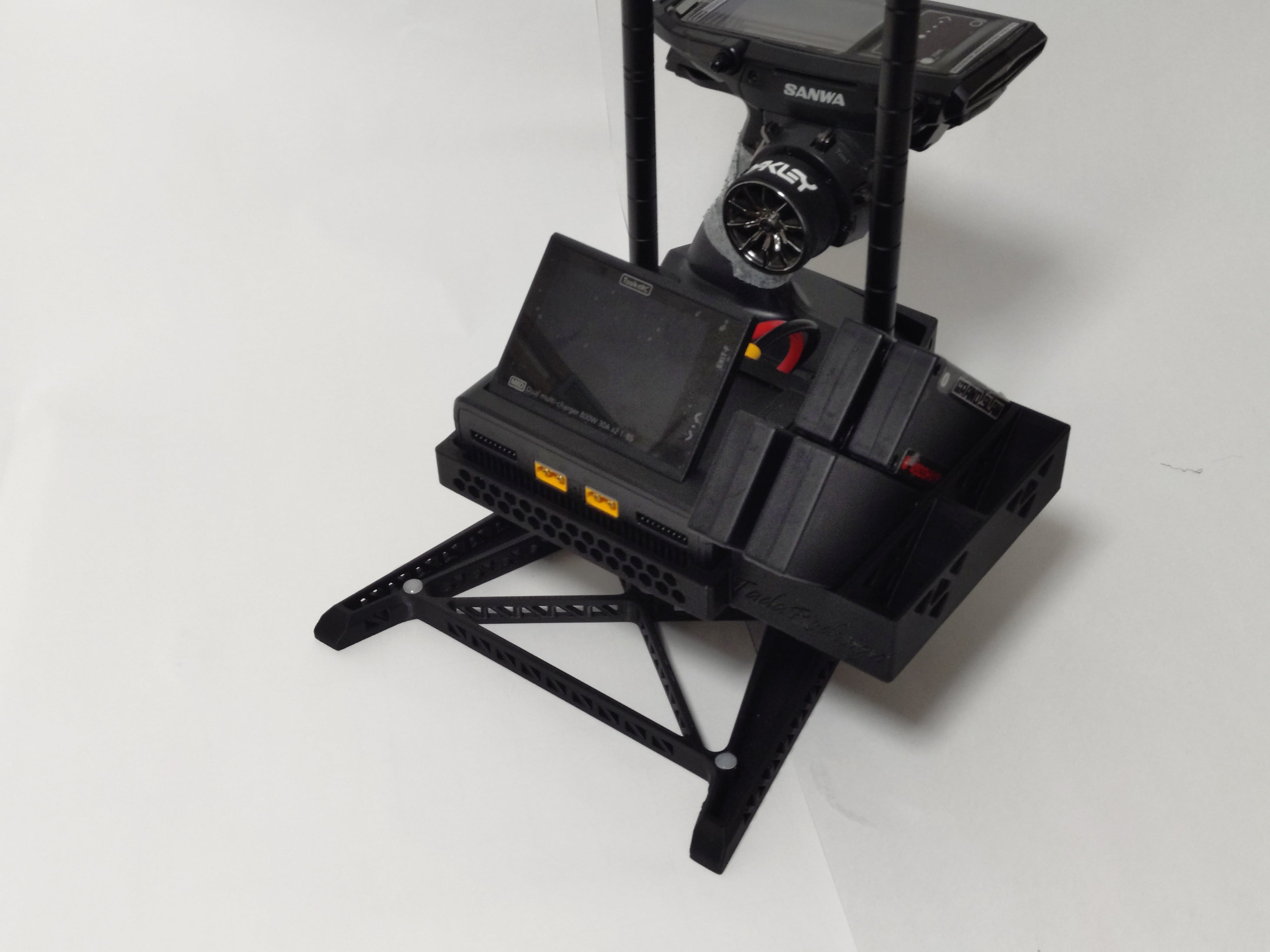 マルチラジコンスタンド用充電器＆バッテリースタンド(M8D用