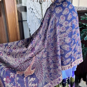 孔雀柄キラキラパシュミナストール